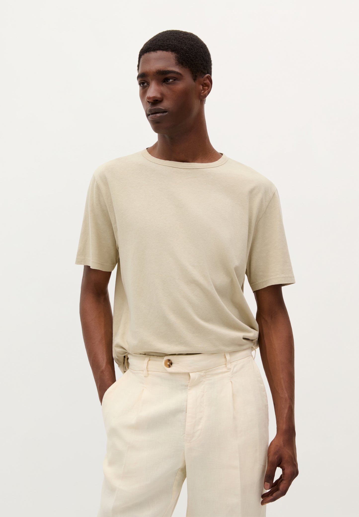 CAMISETA LISA BÁSICA ALGODÓN