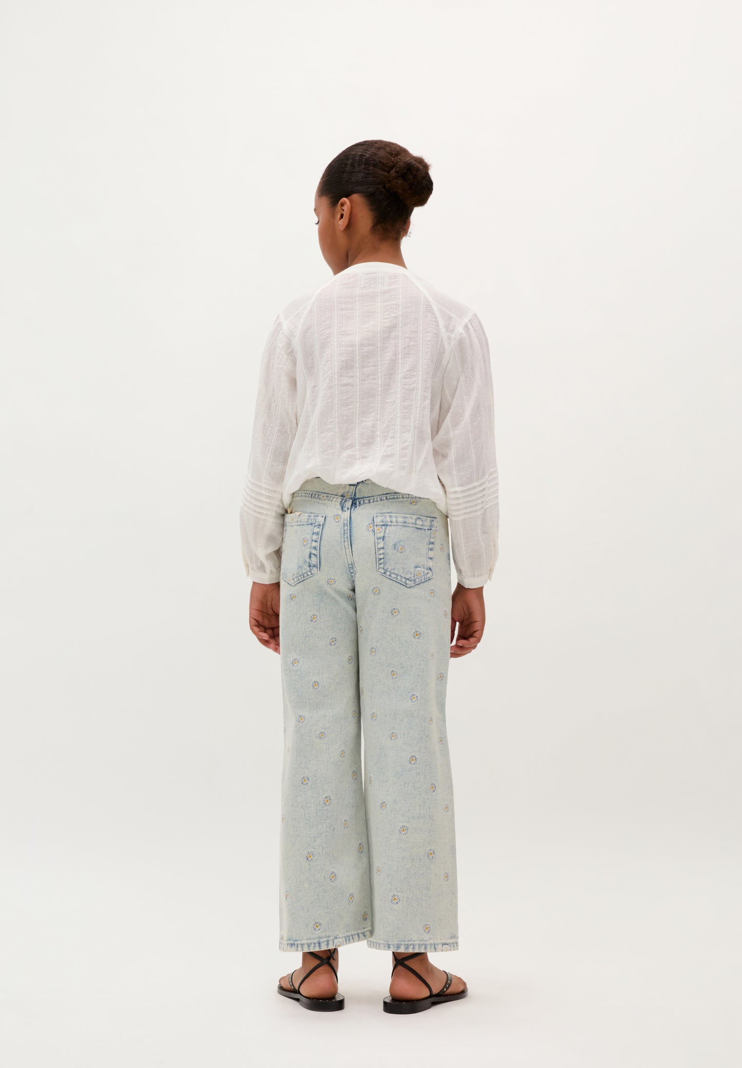 PANTALÓN DENIM BORDADOS SOLES