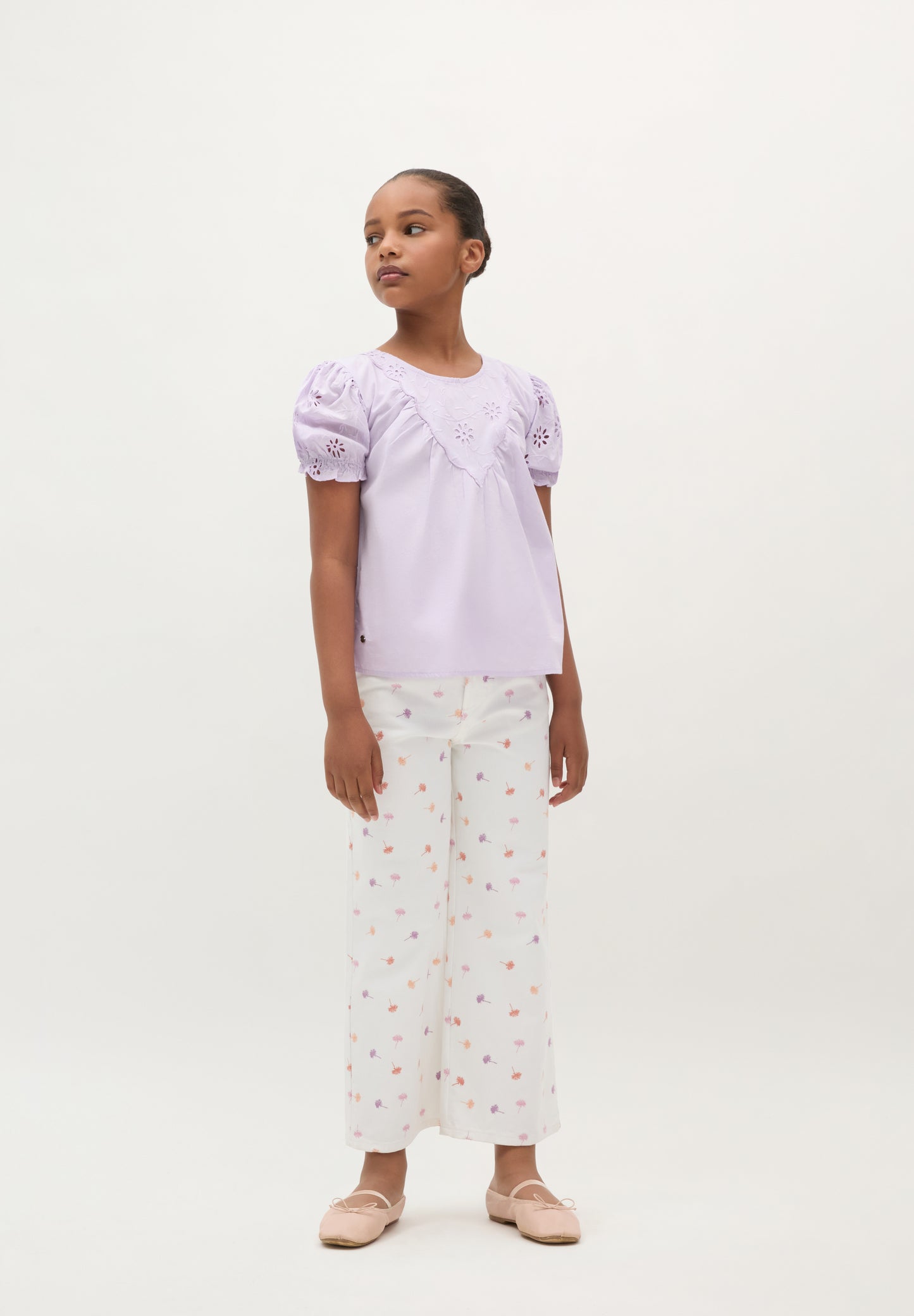 BLUSA MANGAS ABULLONADAS