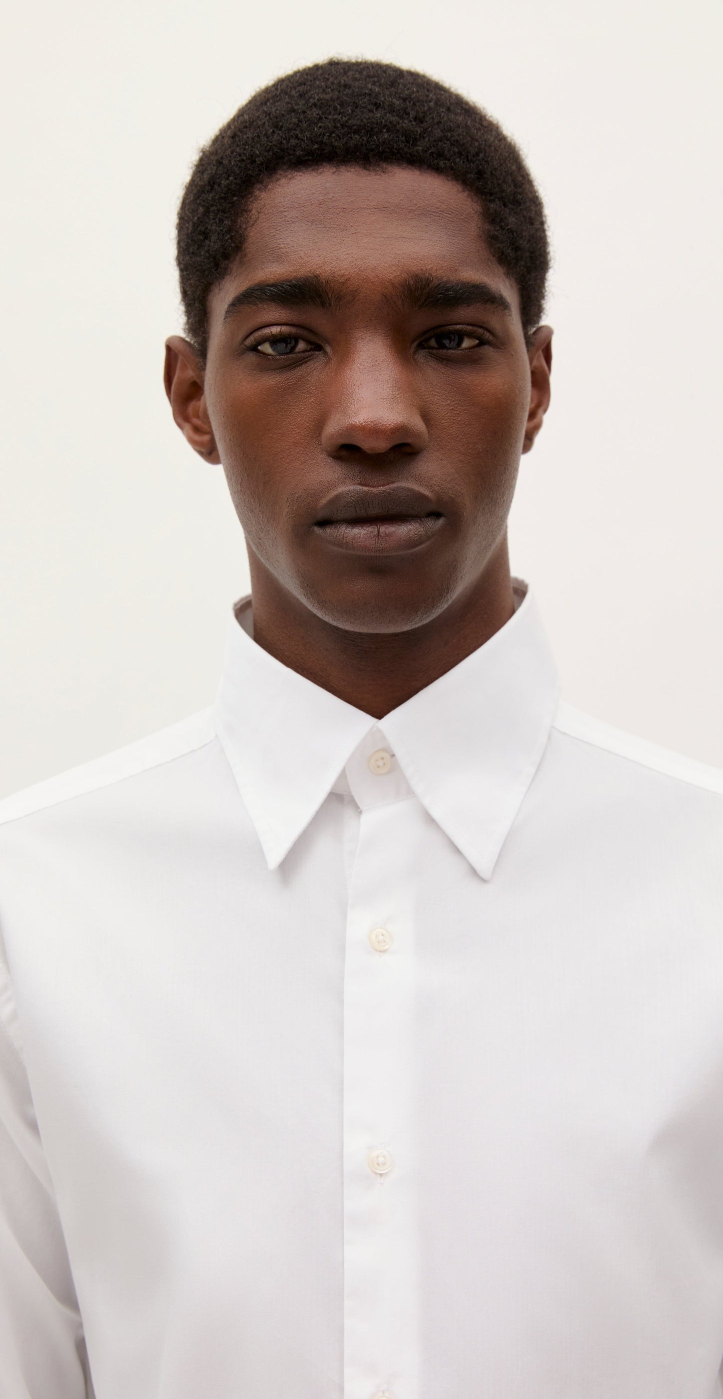 CAMISA CLÁSICA DE VESTIR