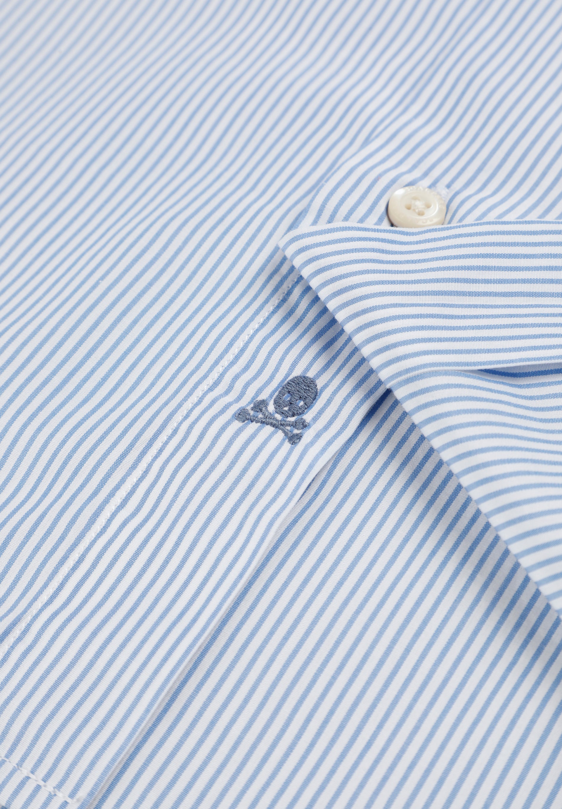 CAMISA DE VESTIR ESTAMPADA - Scalpers