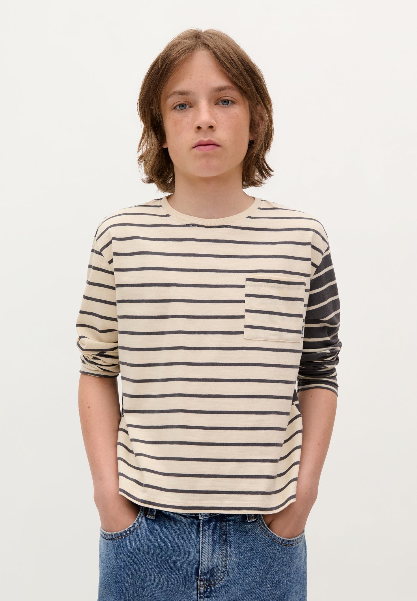 CAMISETA RAYAS CONTRASTE BOLSILLO
