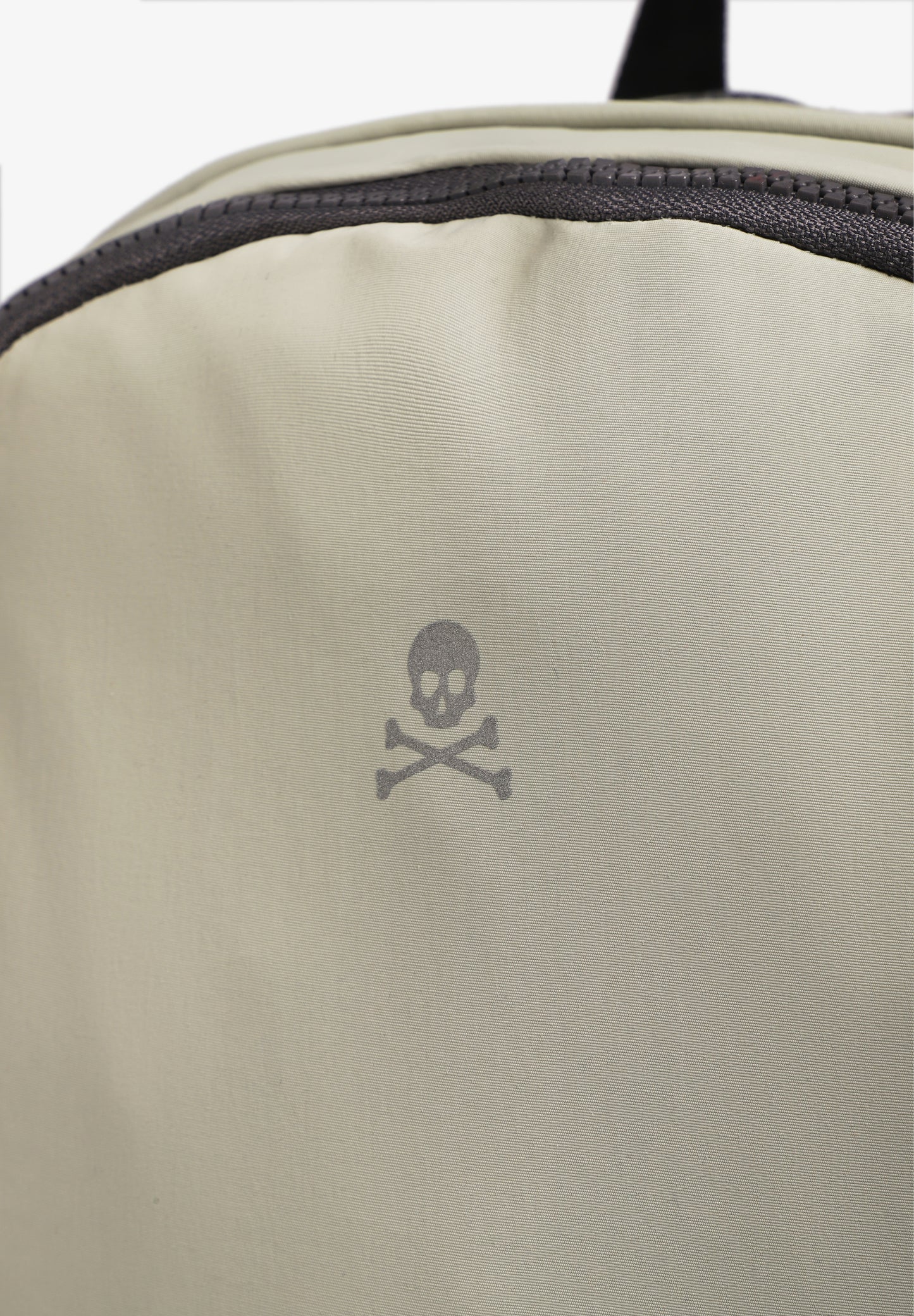 MOCHILA BÁSICA CALAVERA