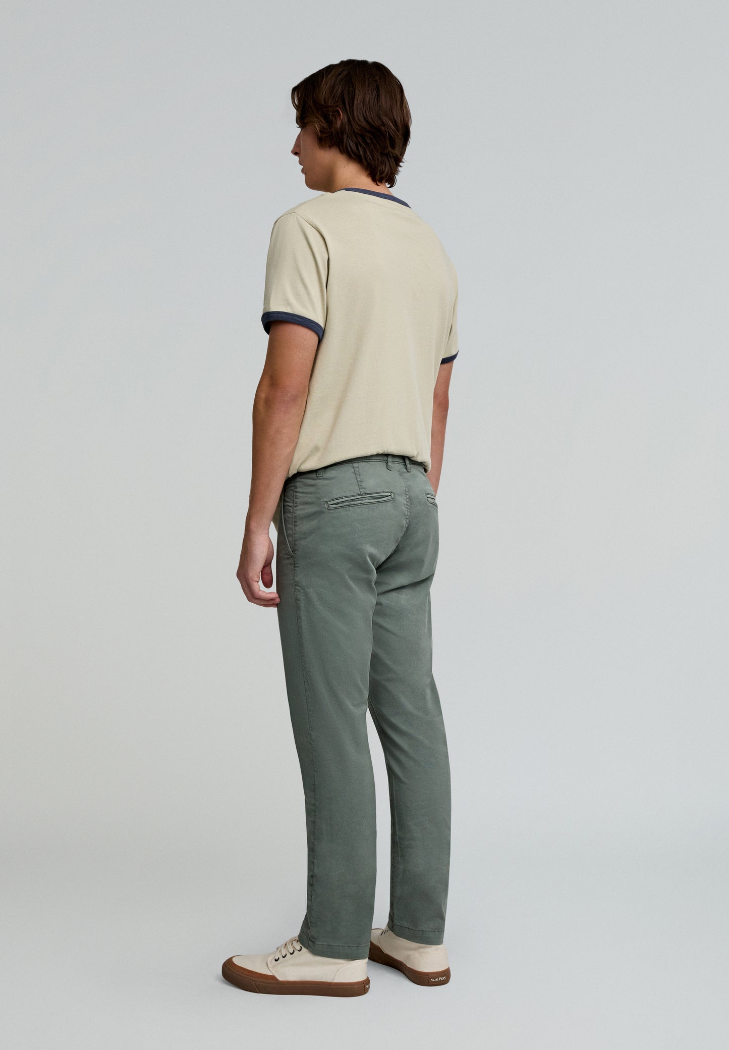 PANTALÓN CHINO CASUAL