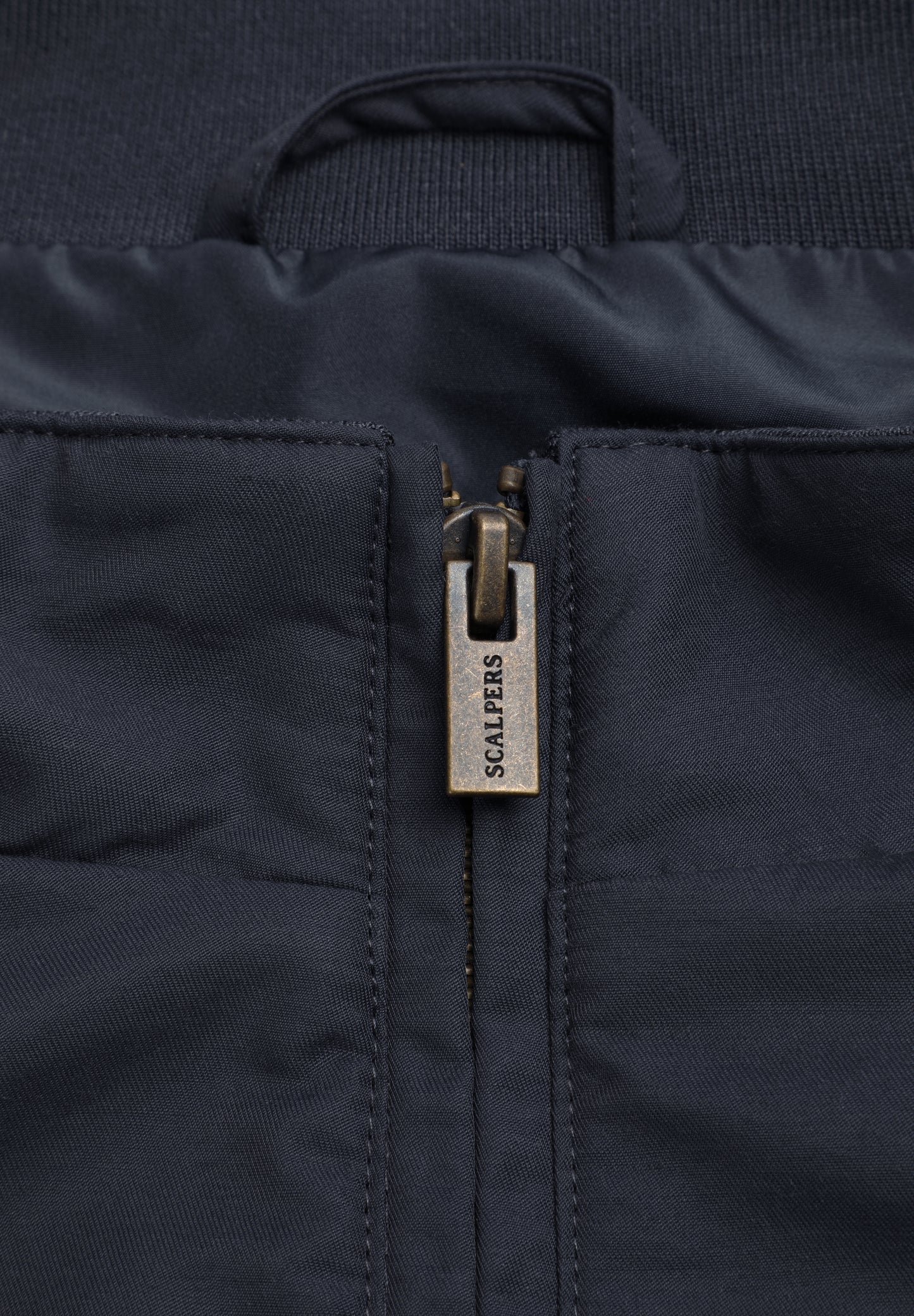 CHAQUETA BOMBER LIGERA