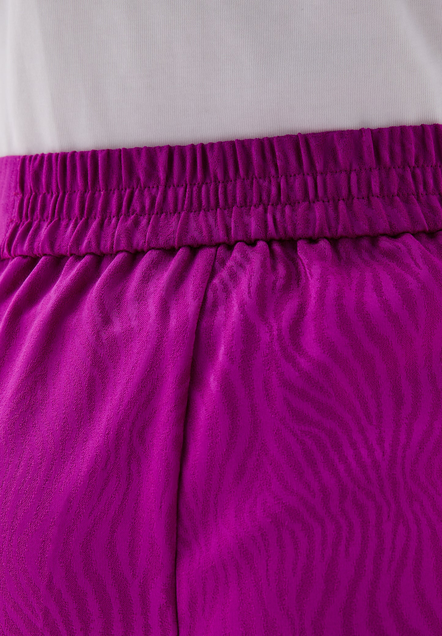 PANTALÓN SATINADO JACQUARD