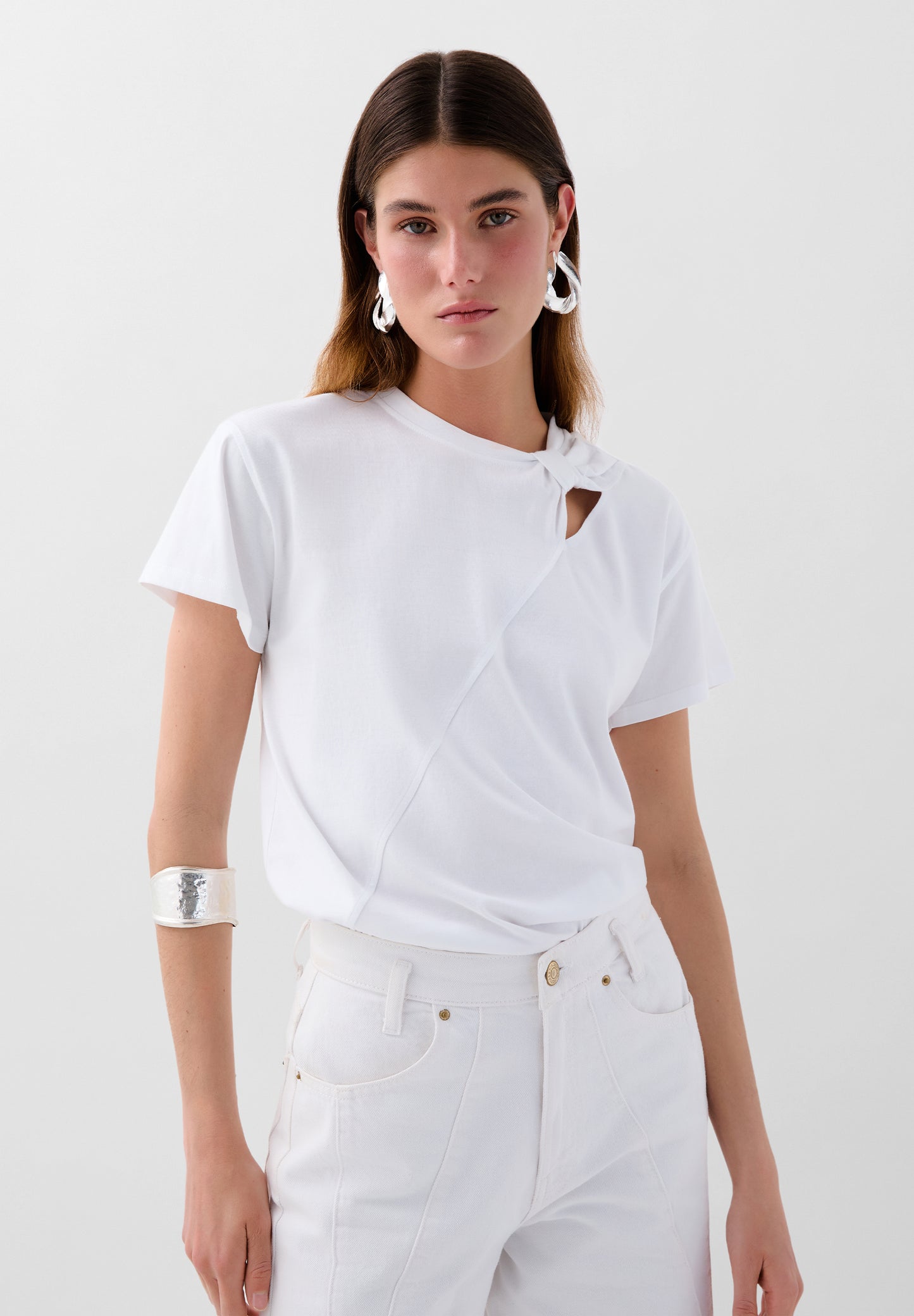 CAMISETA NUDO ABERTURA