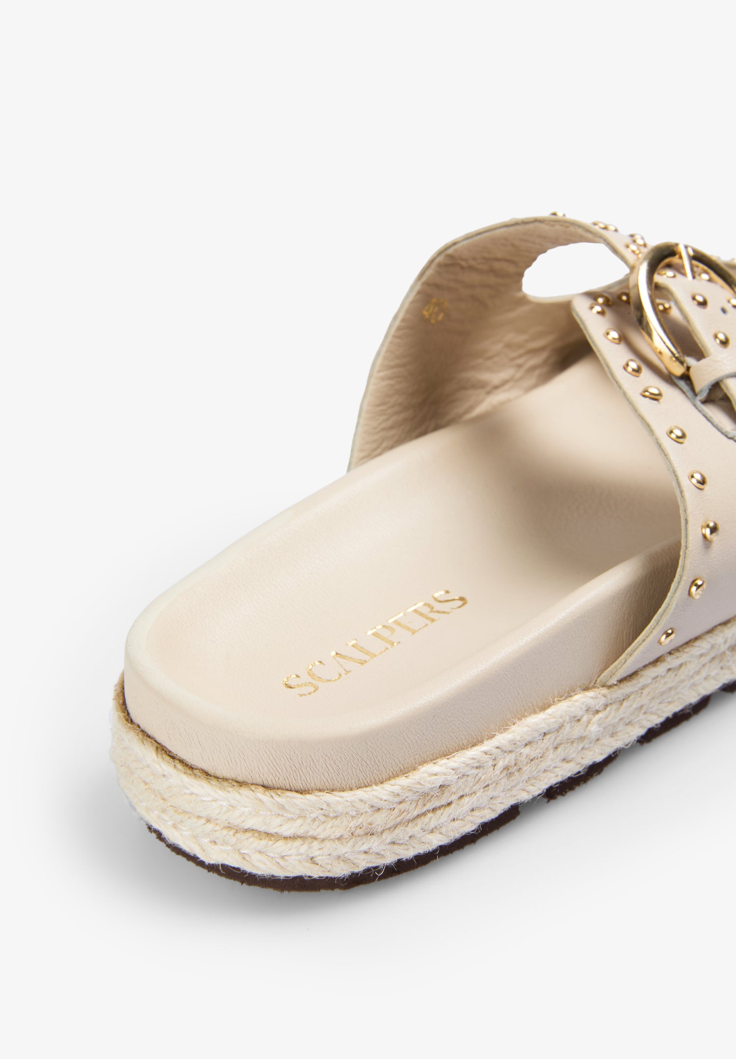 SANDALIA HEBILLAS TACHAS ESPARTO