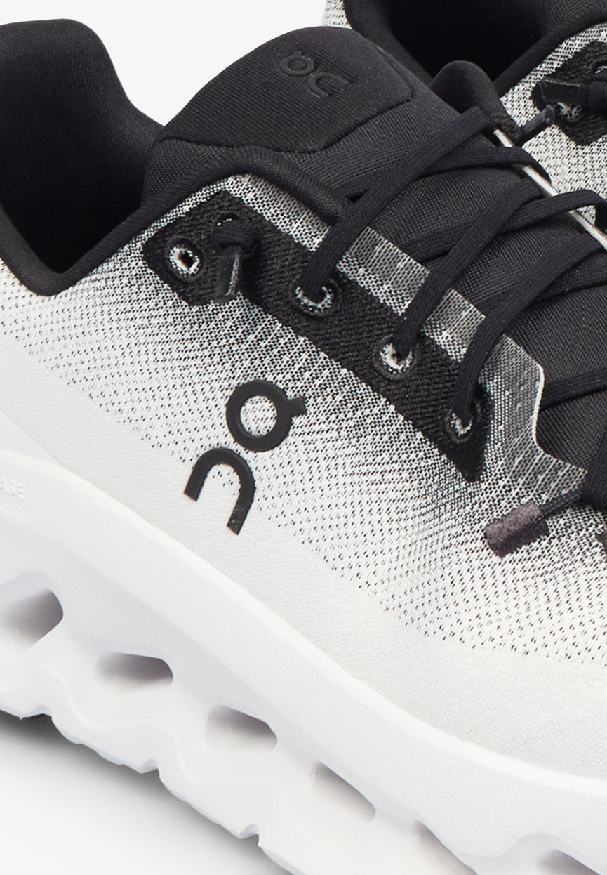 ON | SNEAKERS CLOUDTILT MUJER - Scalpers