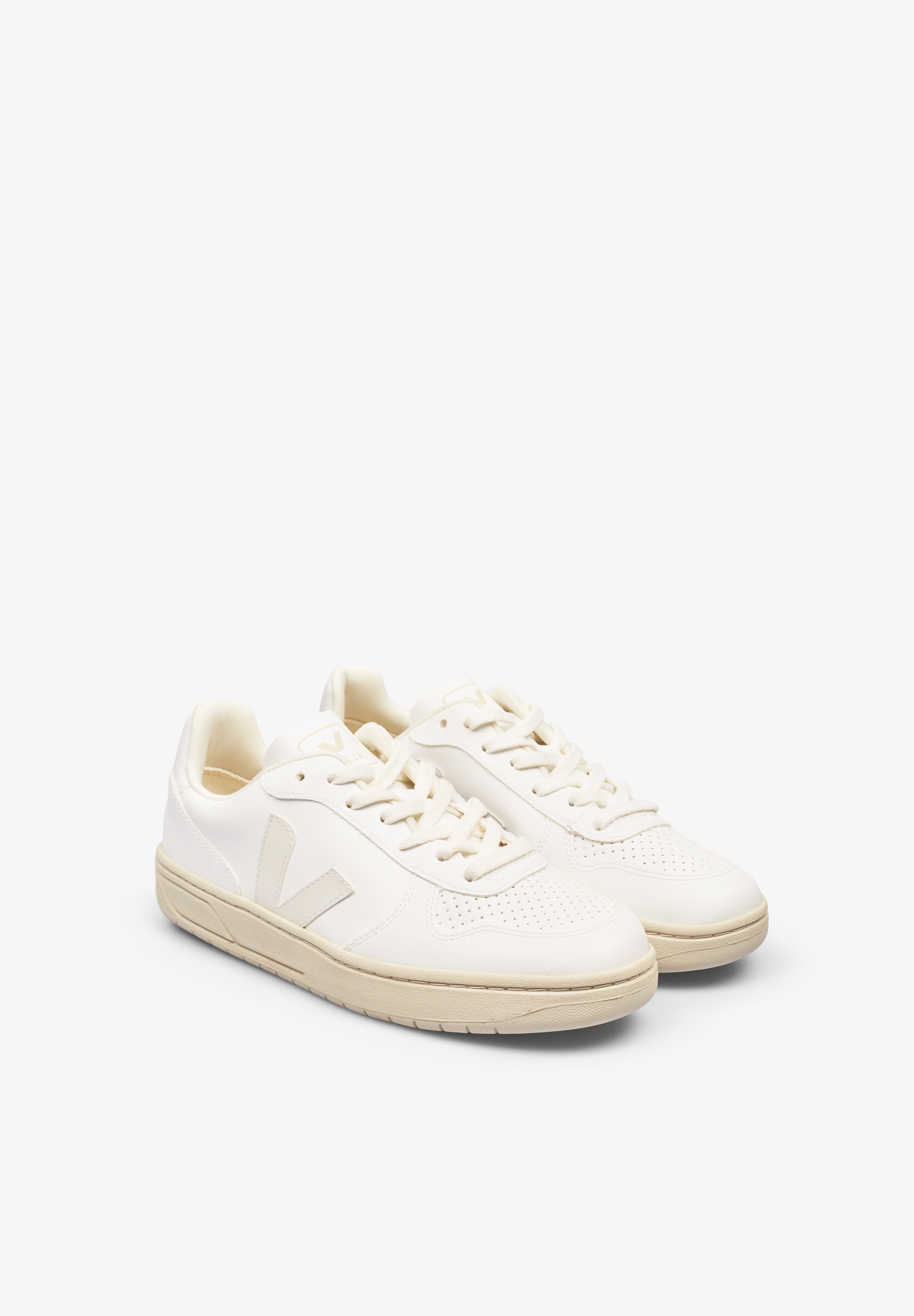 VEJA | SNEAKERS V-10