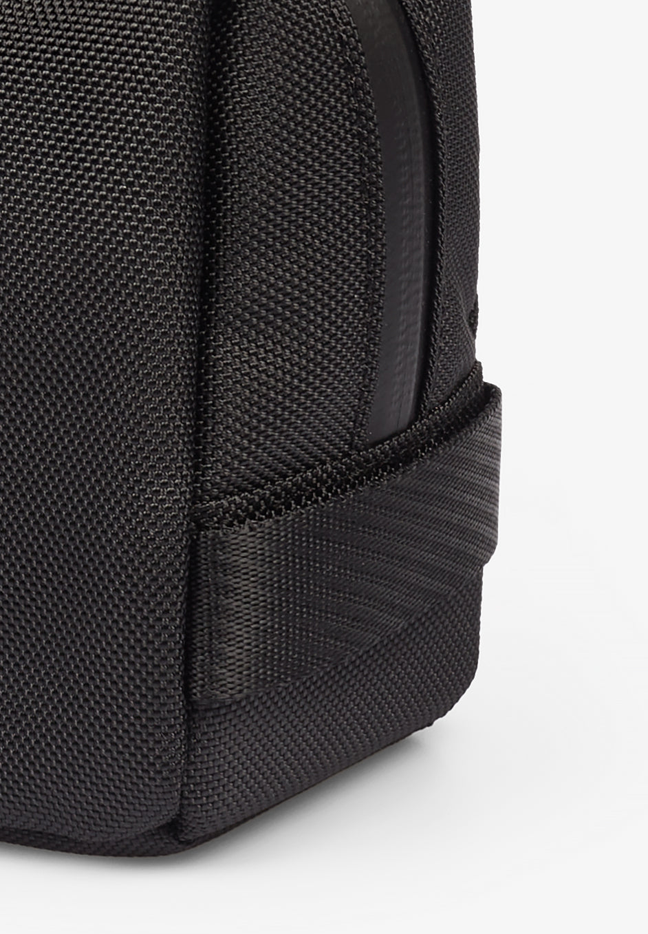 MINIMALISM BRAND | NECESER MINIMALISM DE POLIÉSTER RECICLADO - Scalpers