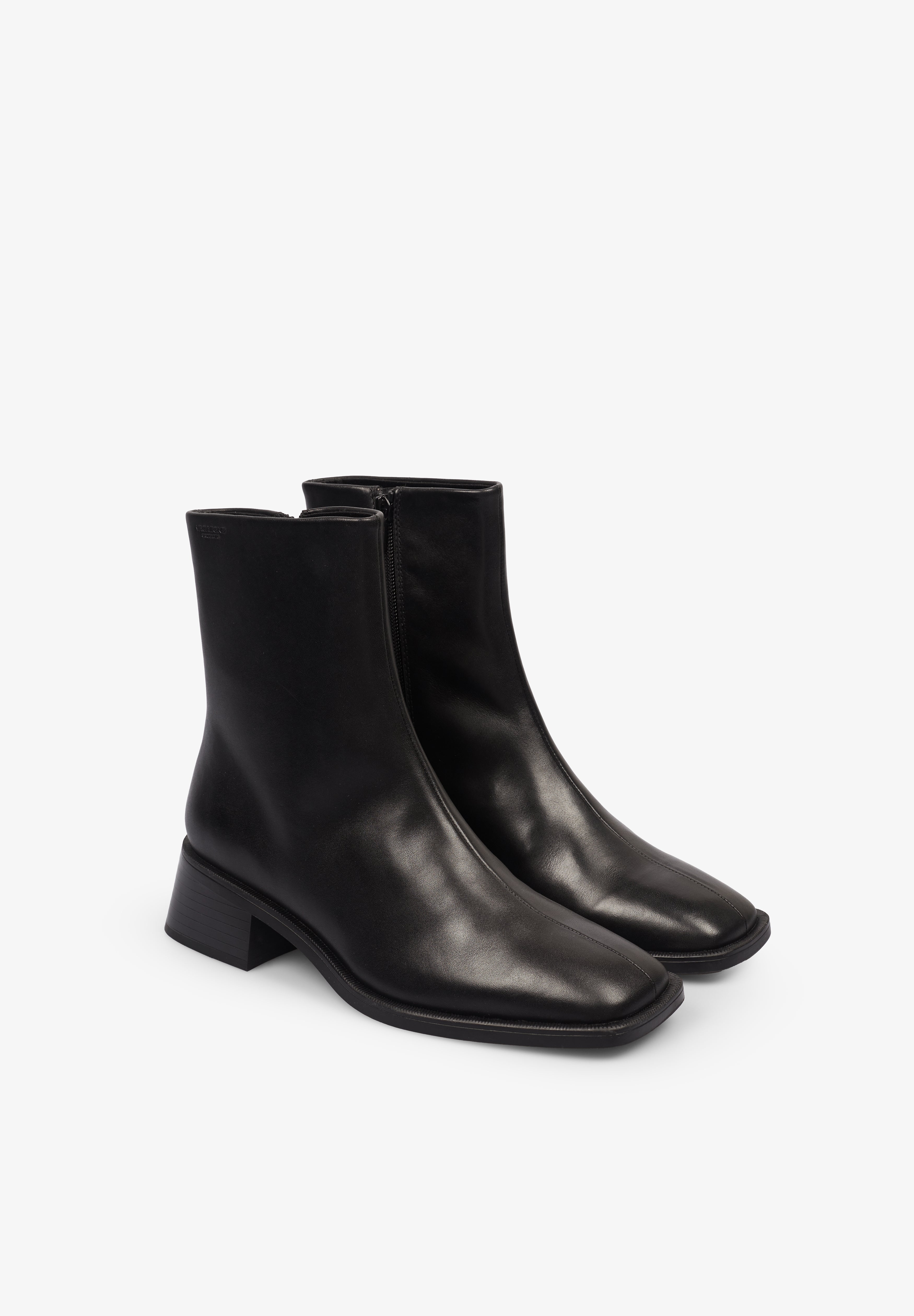 VAGABOND | BOTAS BLANCA