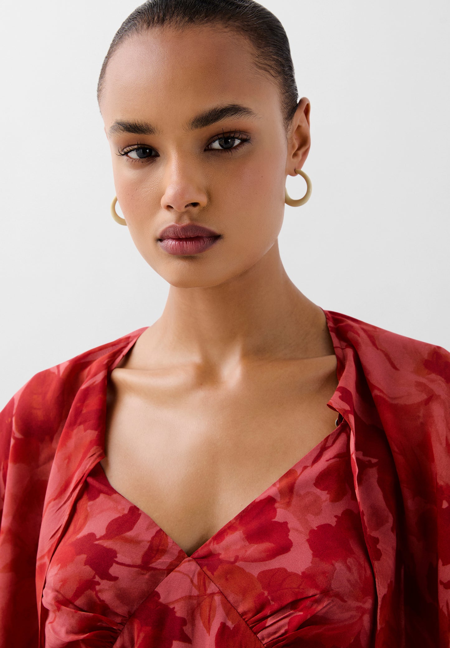 VESTIDO ESTAMPADO FLUIDO CAPA