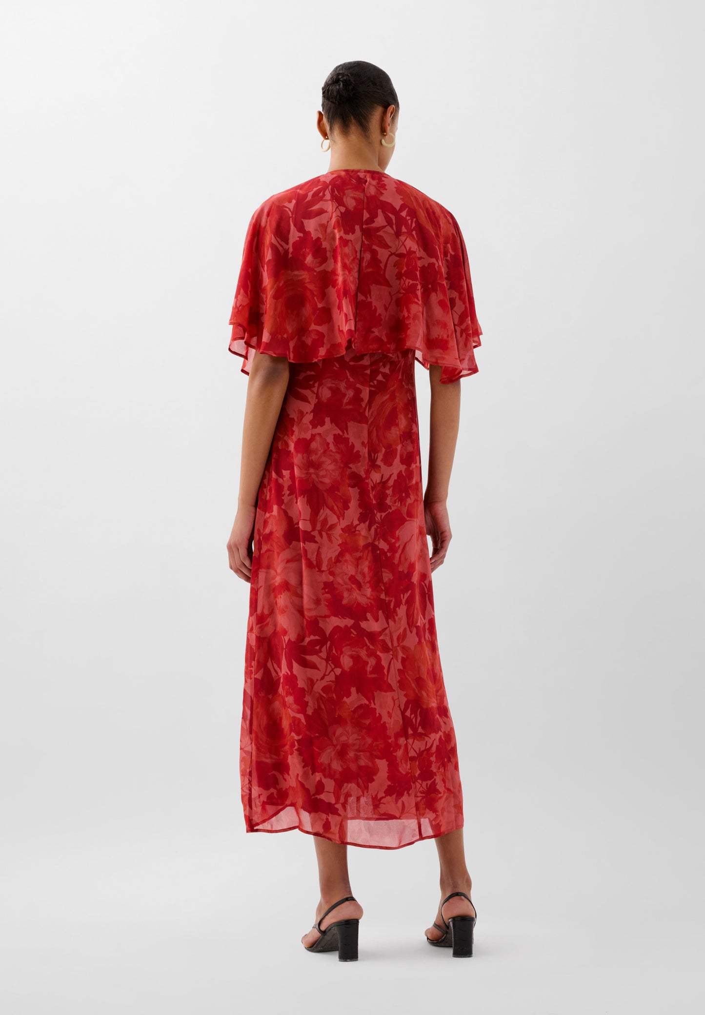 VESTIDO ESTAMPADO FLUIDO CAPA