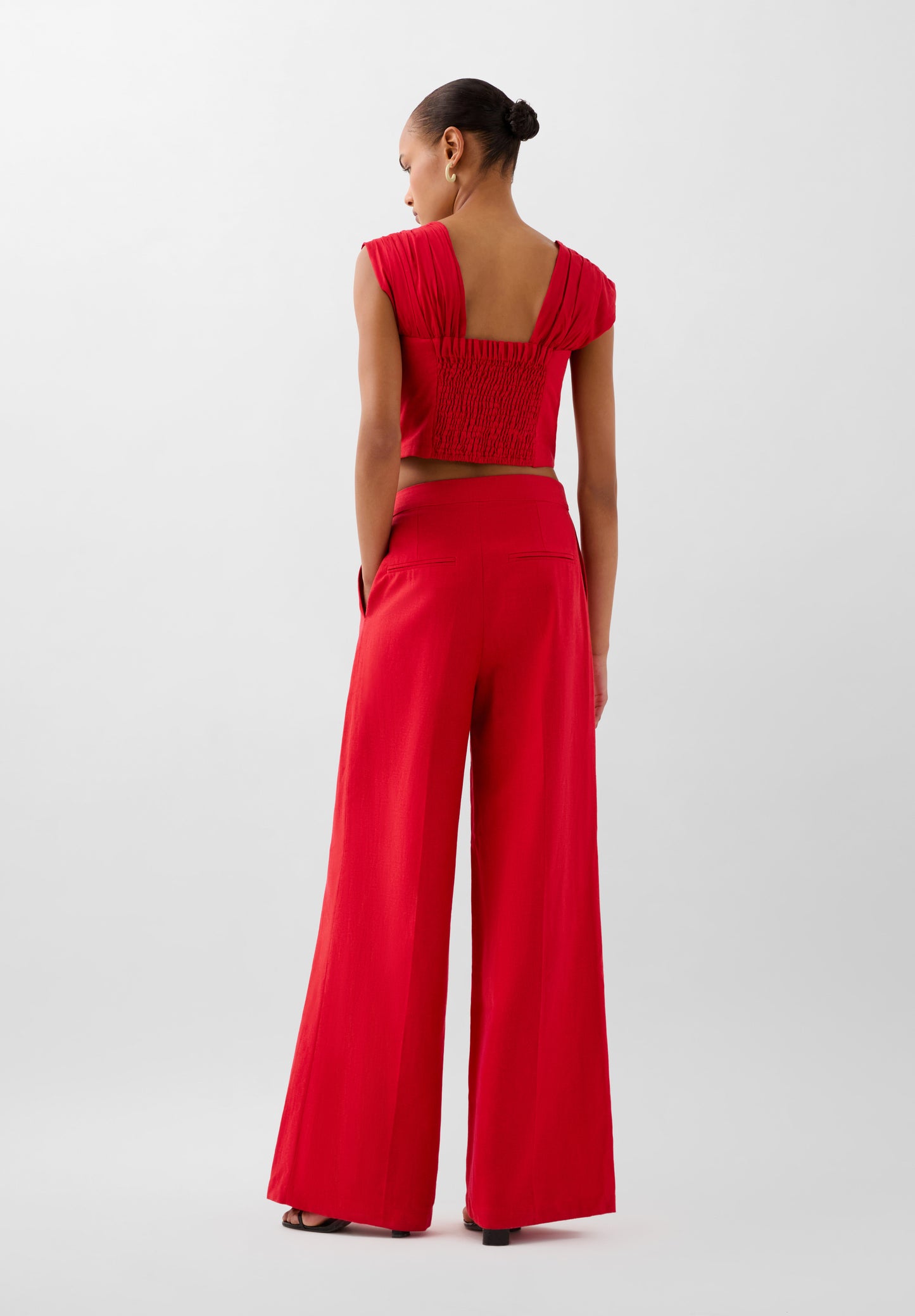 PANTALÓN LINO PINZAS