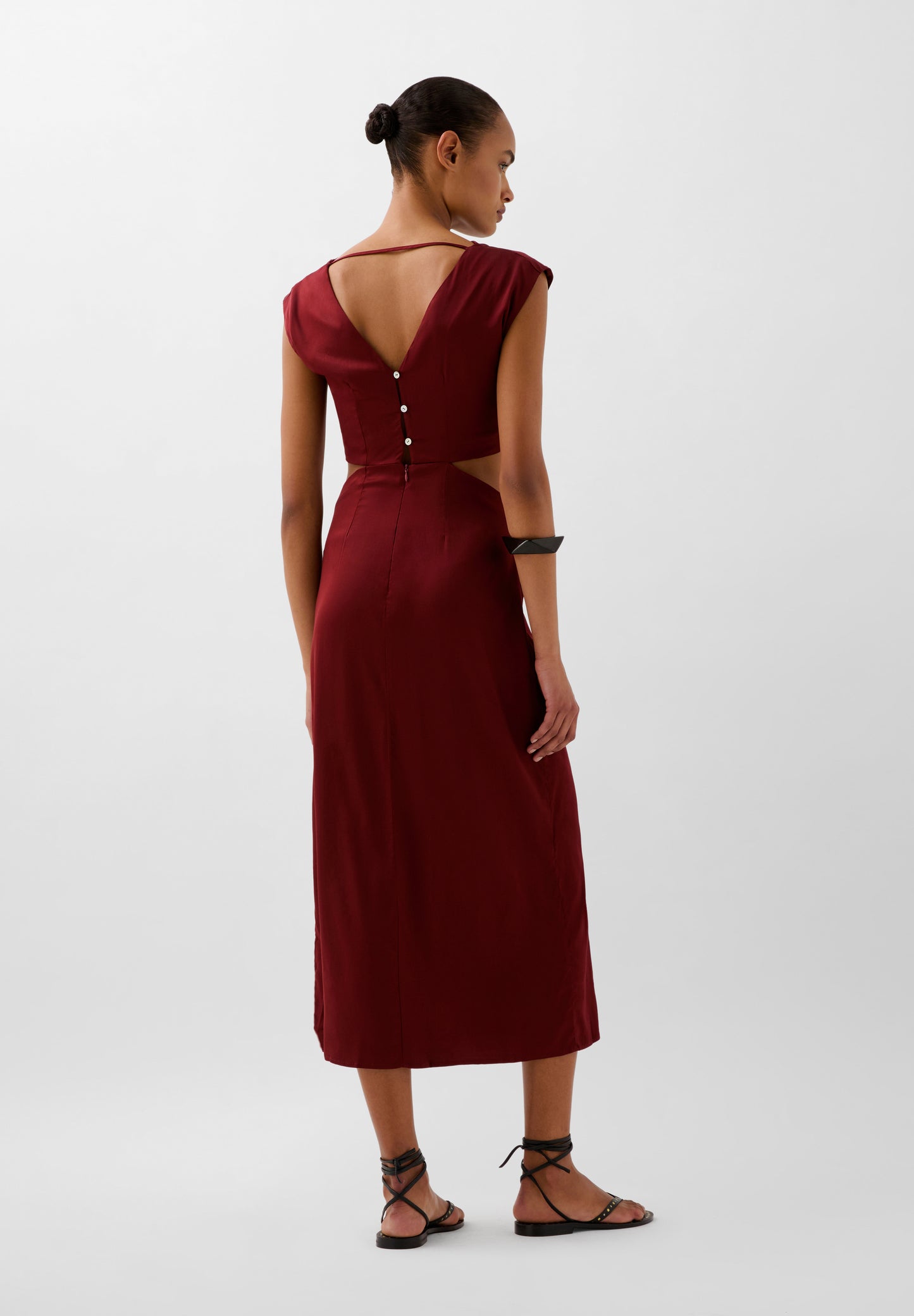 VESTIDO SATINADO ABERTURAS