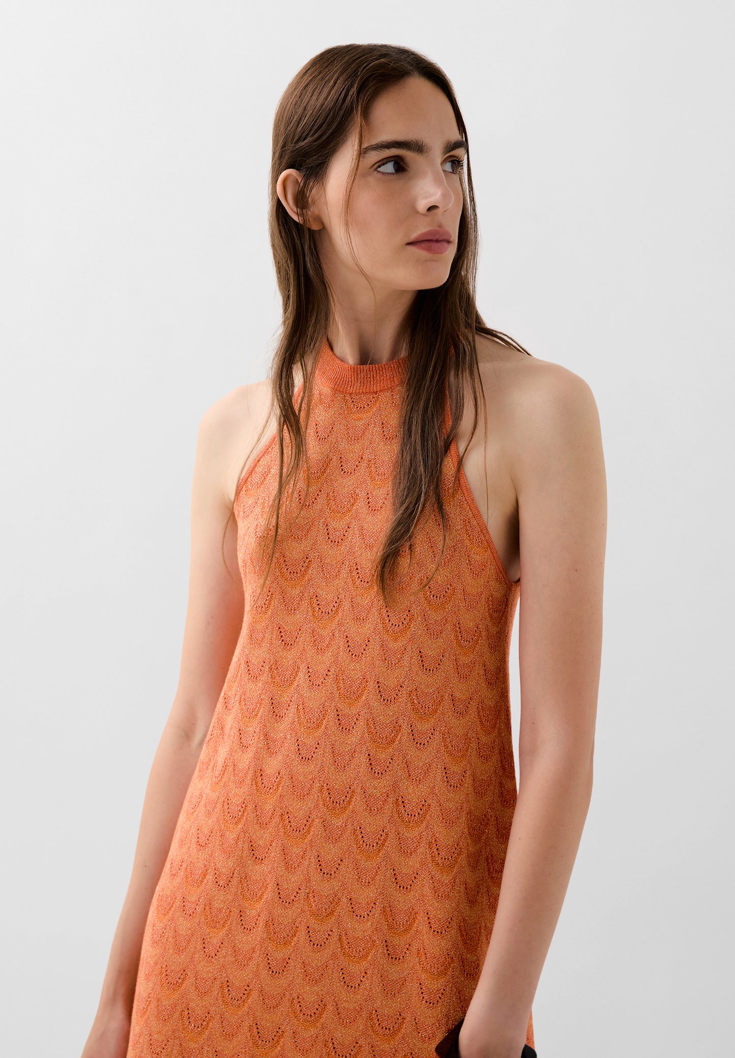 VESTIDO MINI HALTER PUNTO LÚREX