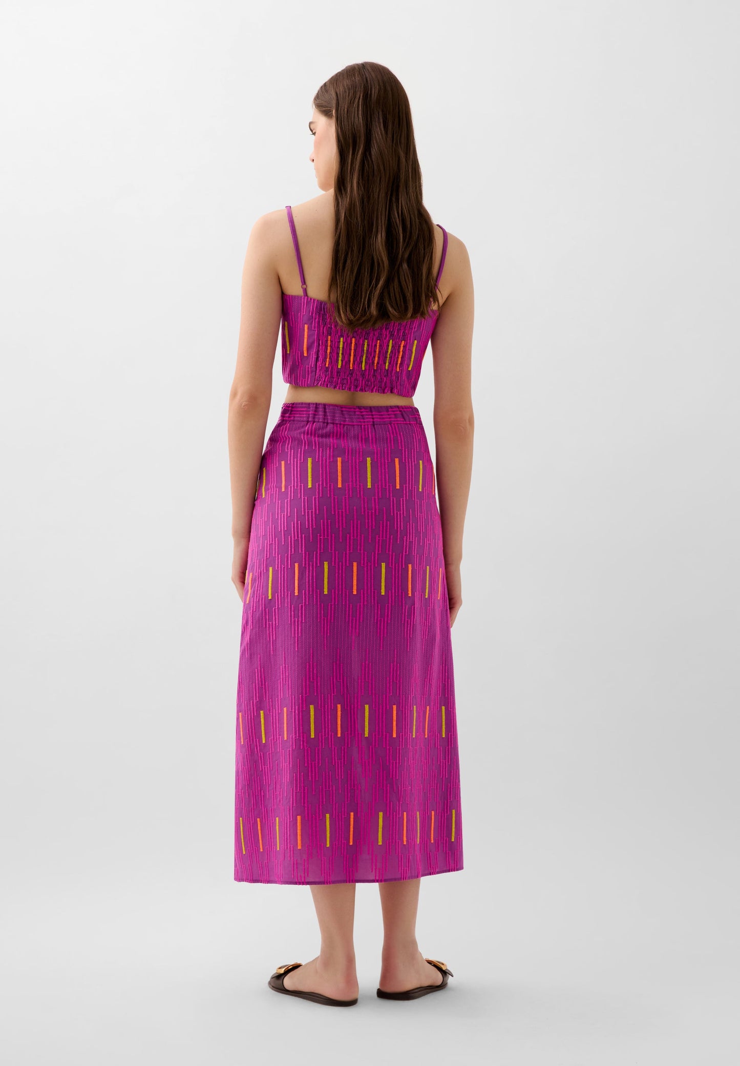 FALDA BORDADOS MIDI