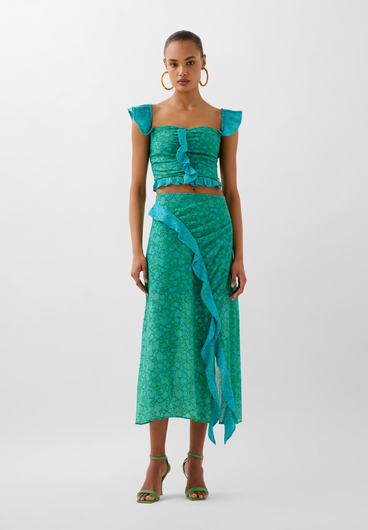 TOP CROPPED ESTAMPADO VOLANTE
