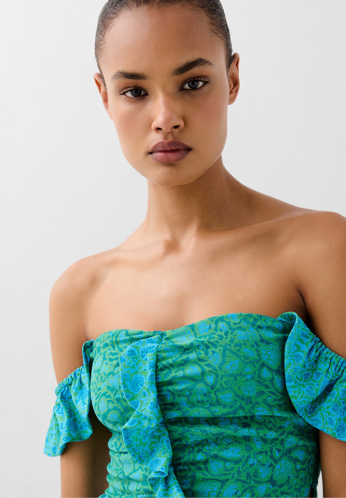 TOP CROPPED ESTAMPADO VOLANTE