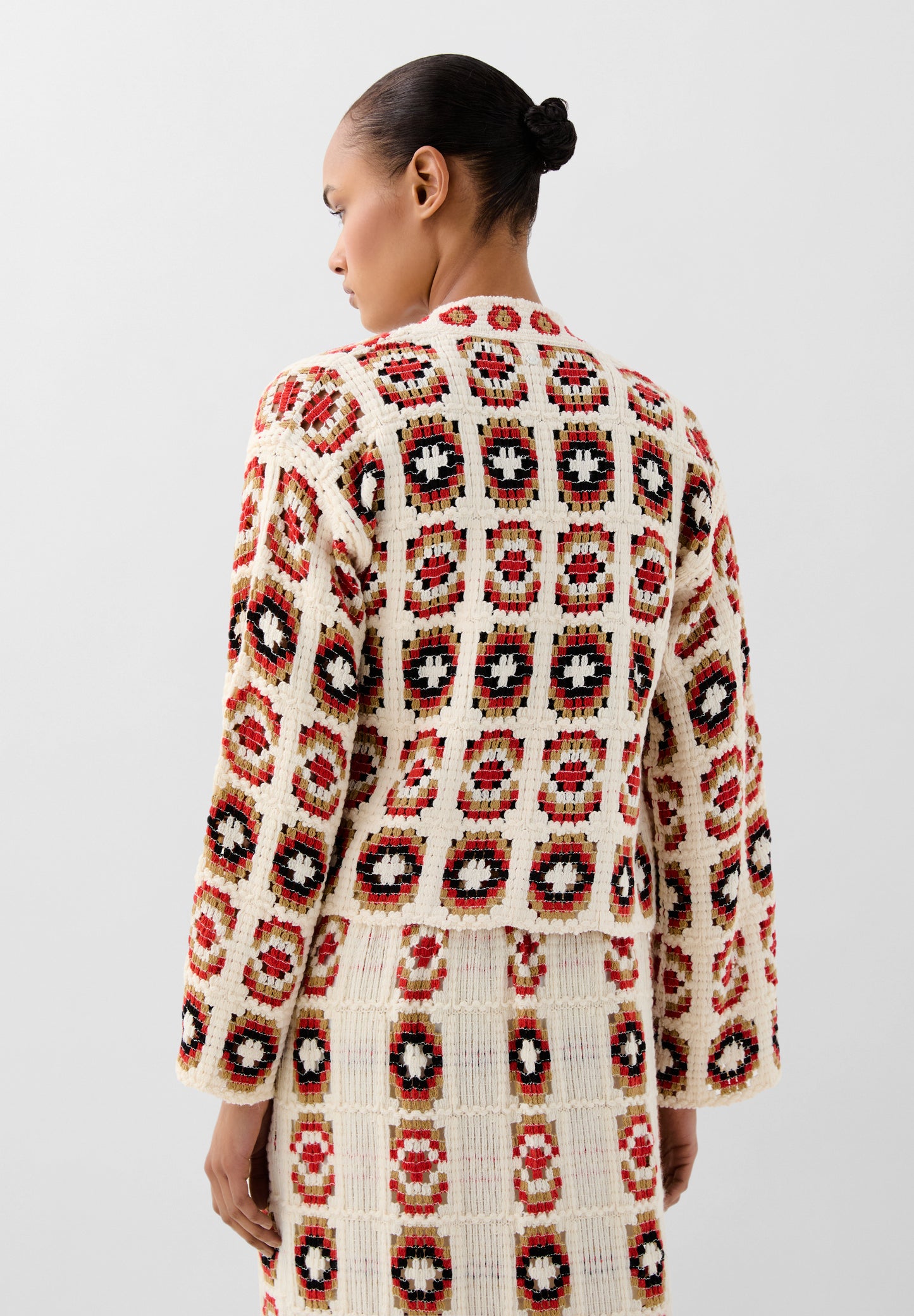 CARDIGAN CROCHET BORDADO