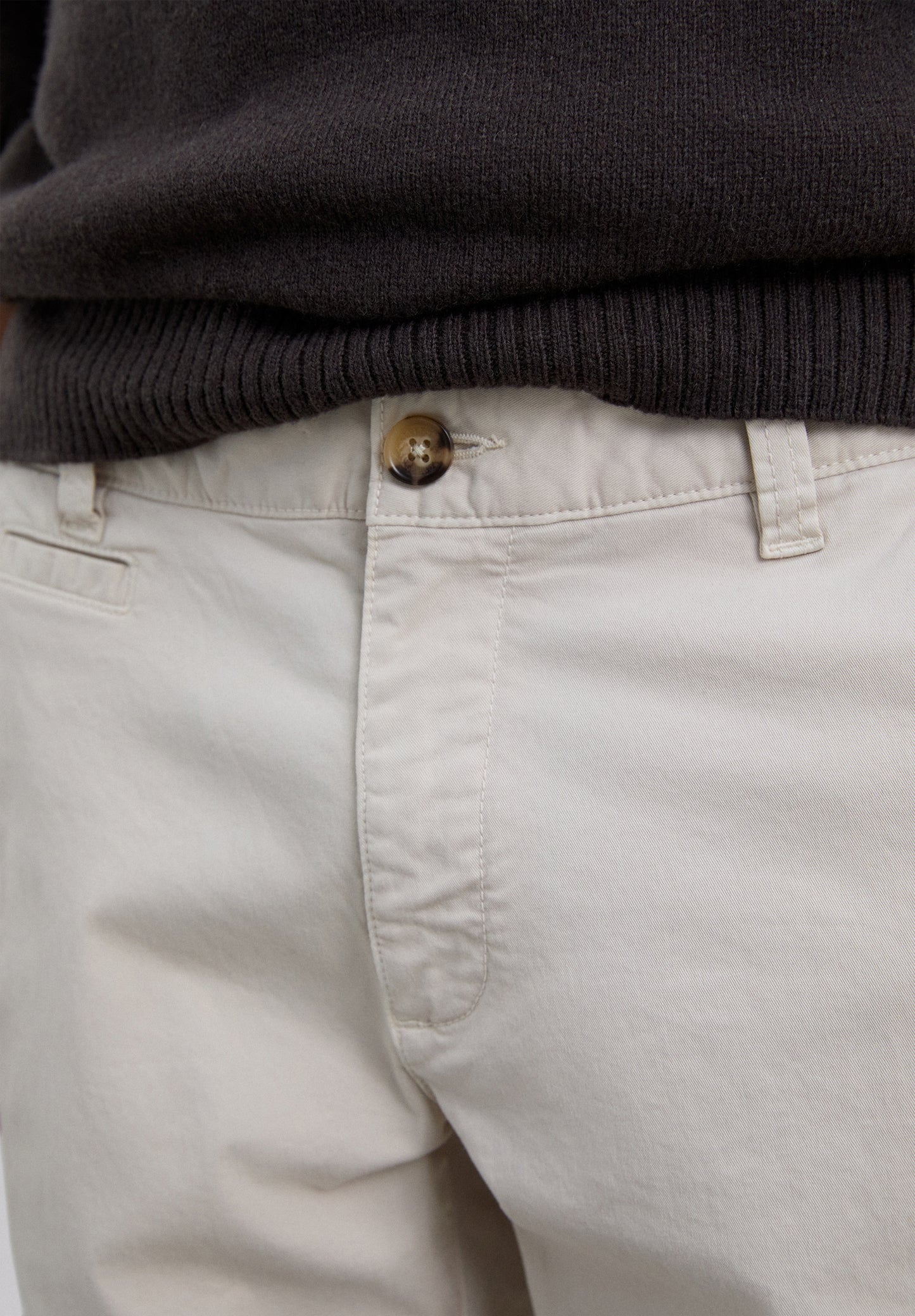 PANTALÓN CHINO CASUAL