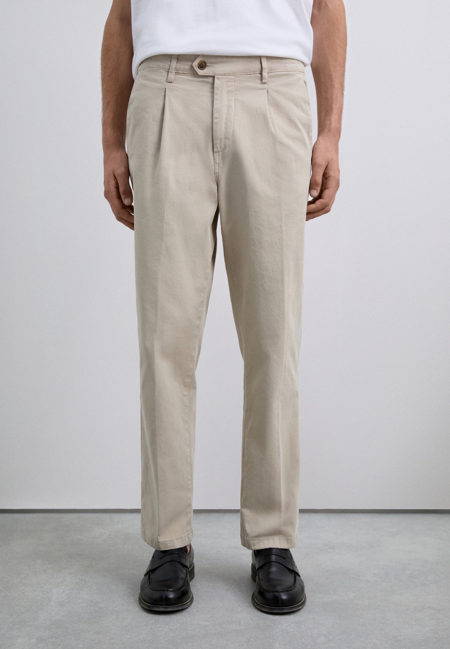 PANTALÓN PINZAS LOOSE FIT