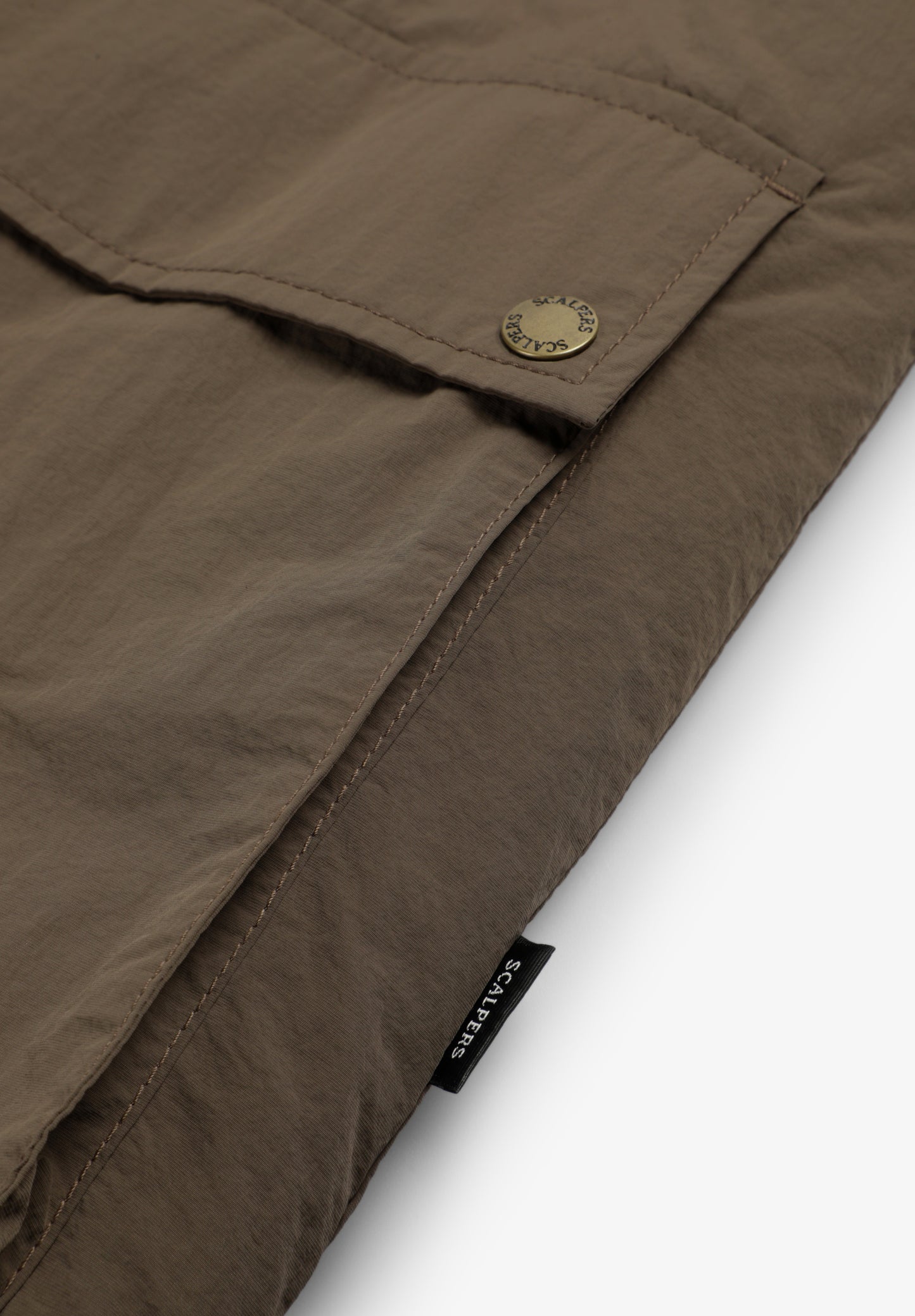 CHAQUETA TÉCNICA IMPERMEABLE