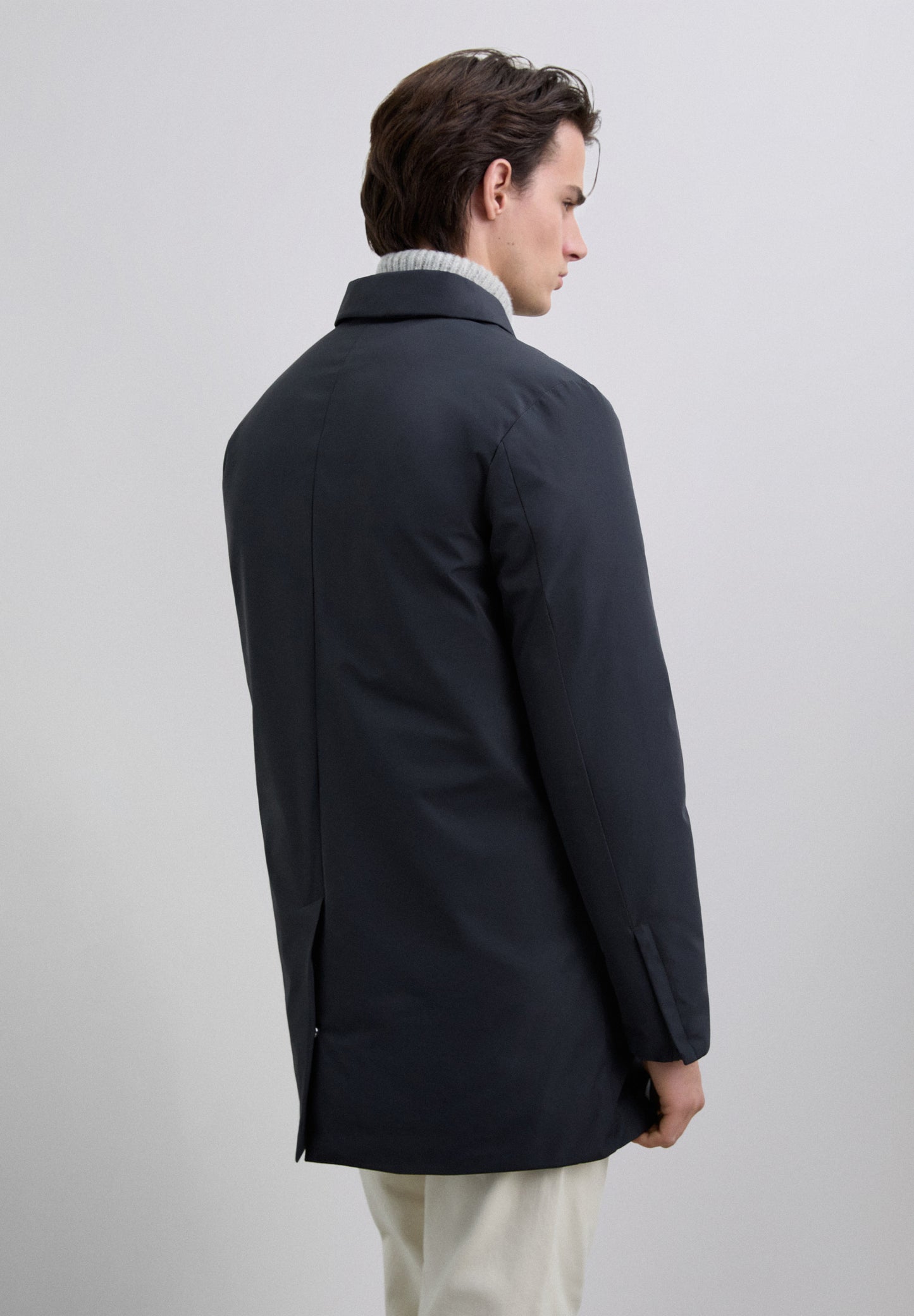 PARKA TÉCNICA BOLSILLOS CAPUCHA