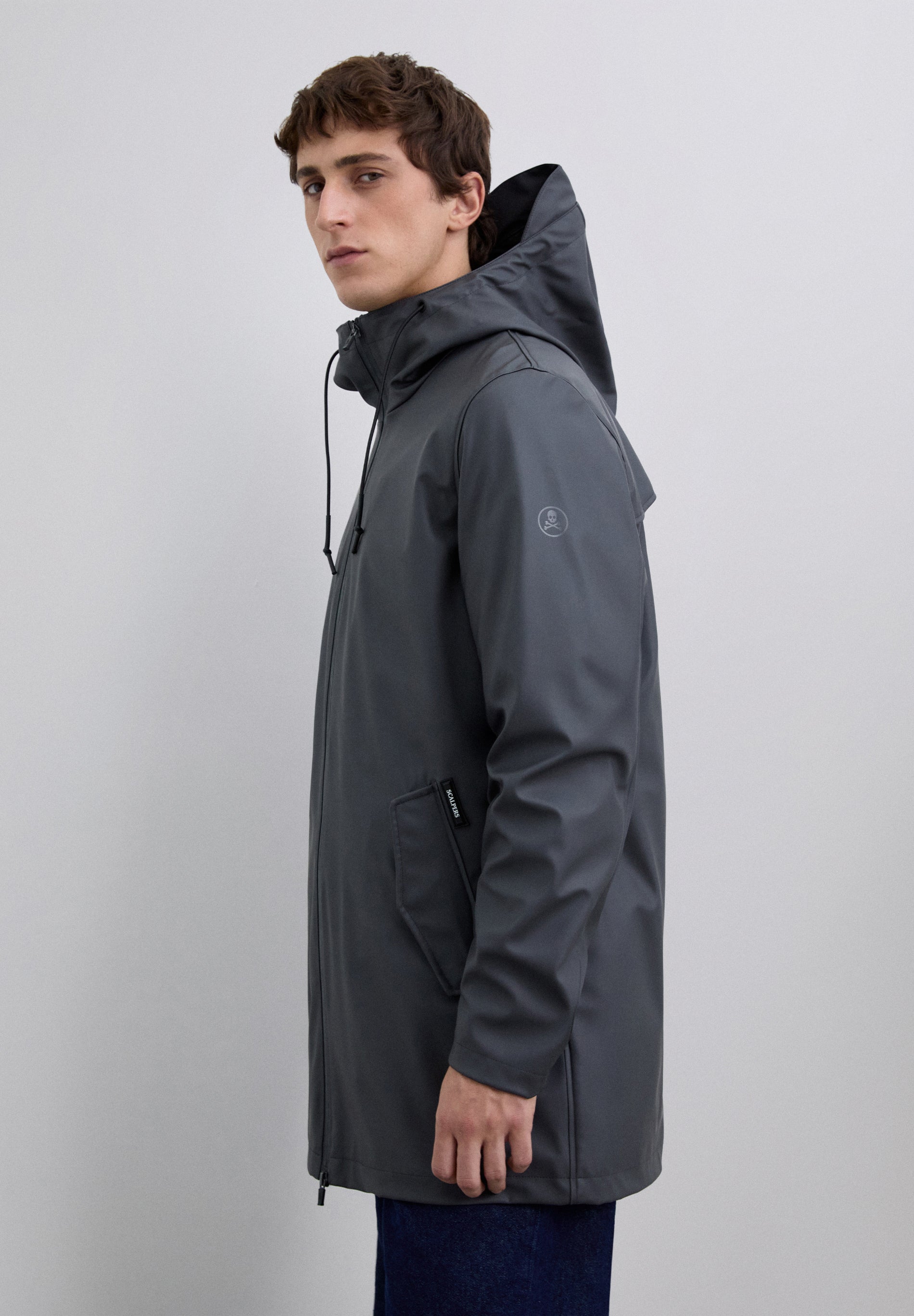 CHAQUETA IMPERMEABLE LOGO - Scalpers