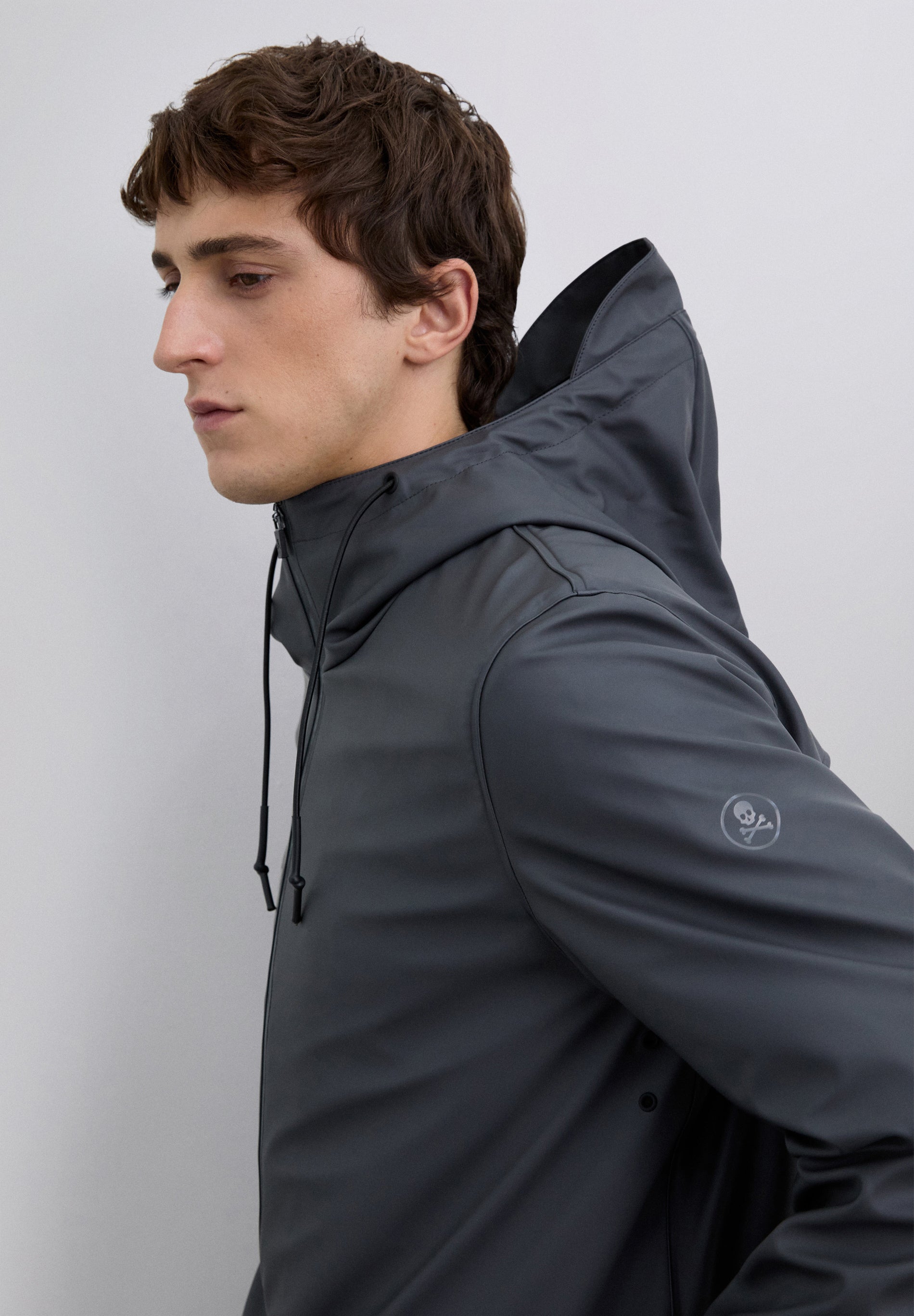 CHAQUETA IMPERMEABLE LOGO - Scalpers