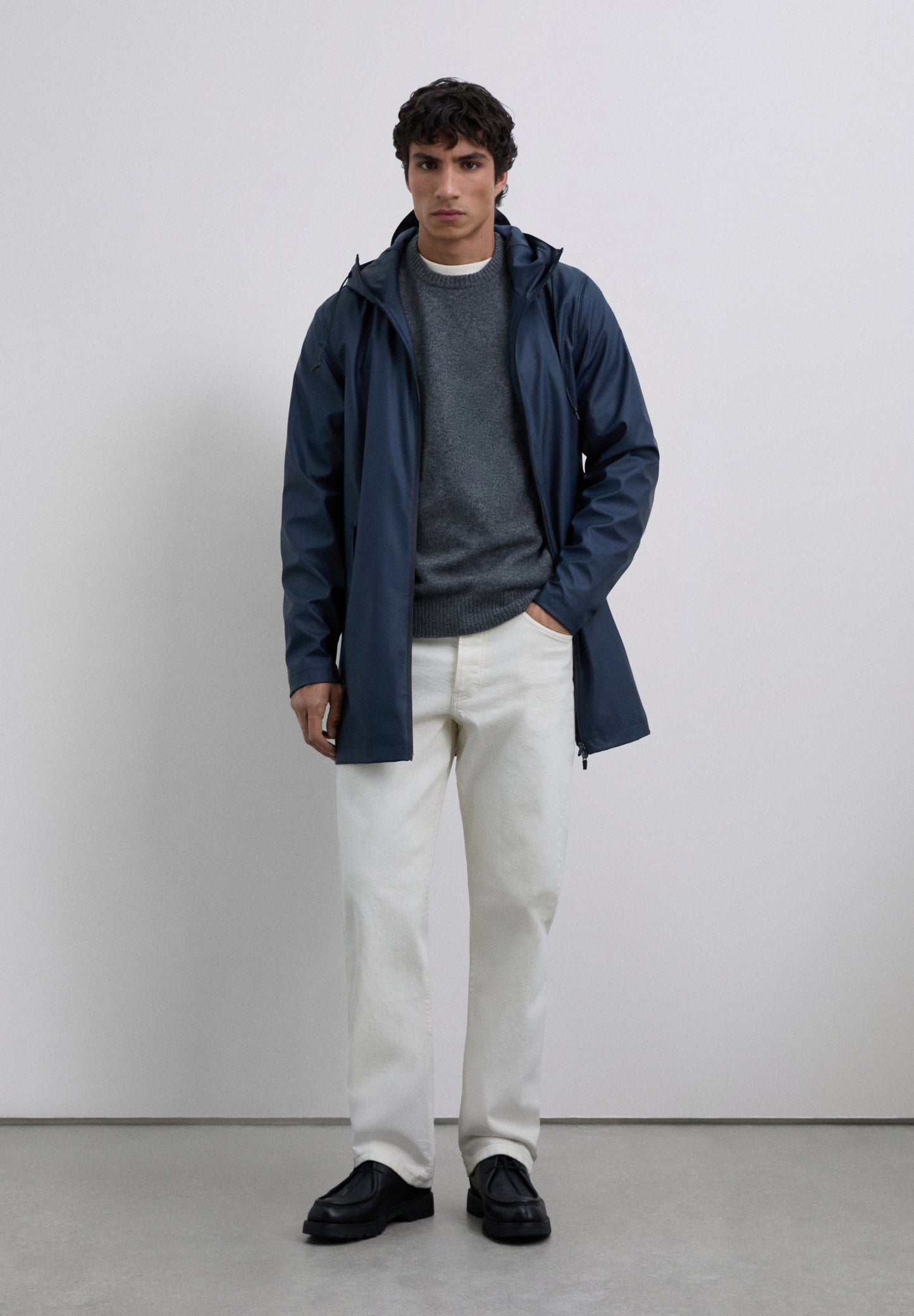 CHAQUETA IMPERMEABLE LOGO