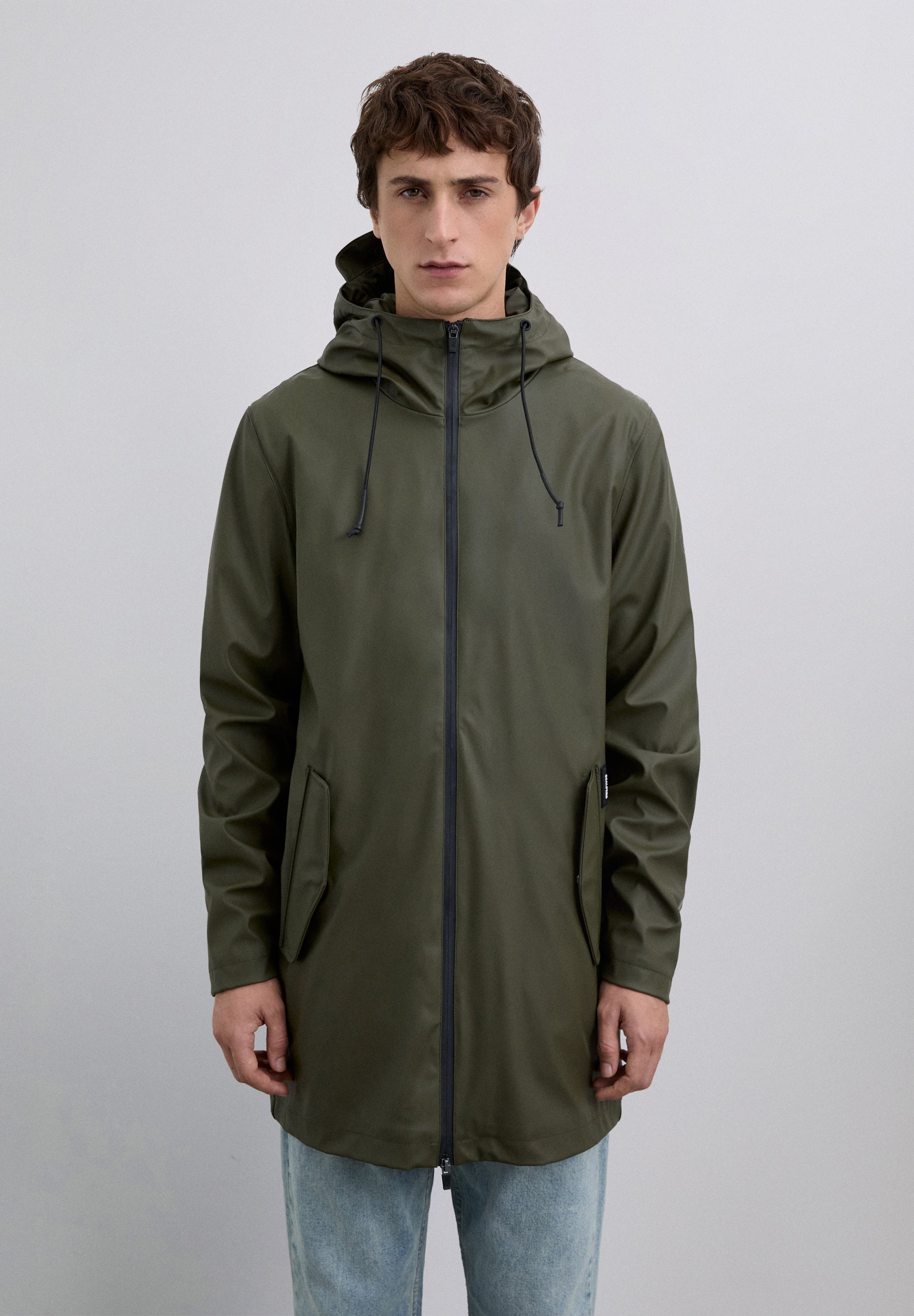 CHAQUETA IMPERMEABLE LOGO - Scalpers