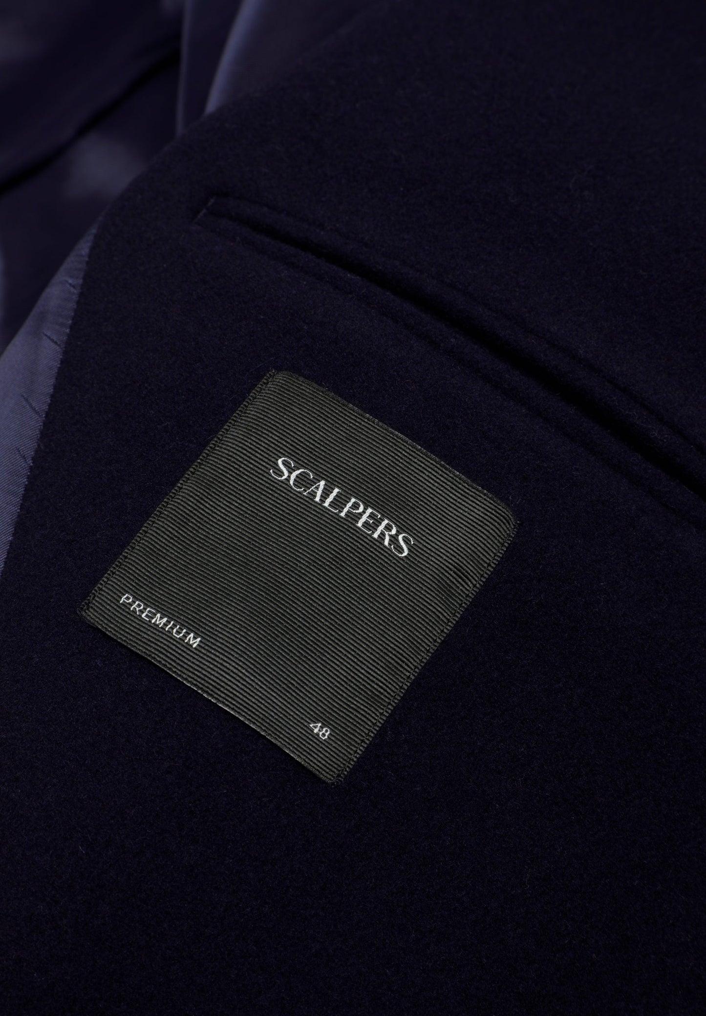 ABRIGO CRUZADO CON LANA