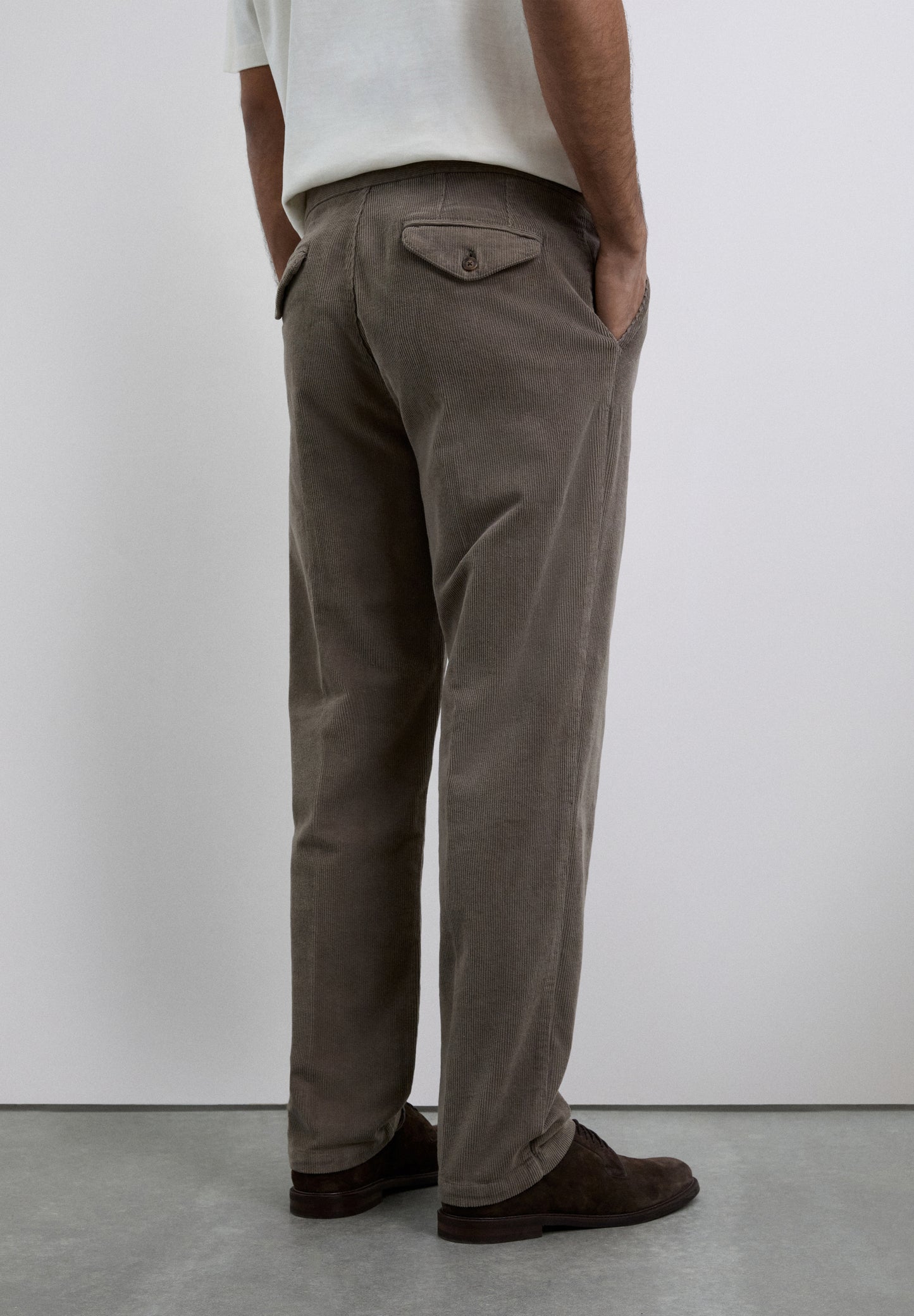PANTALÓN PANA PINZAS SLIM FIT
