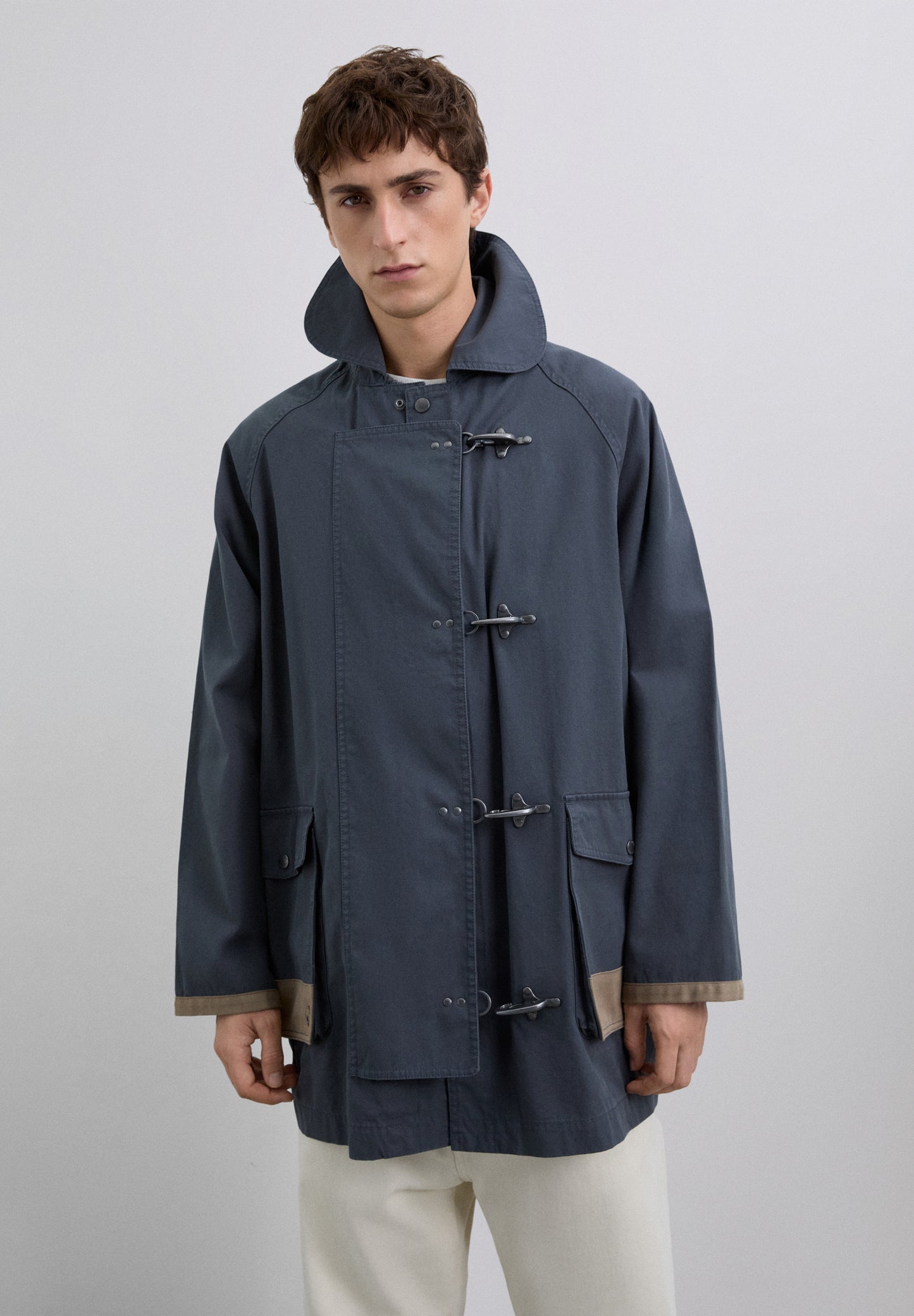 CHAQUETA OVERSIZE TOGGLES
