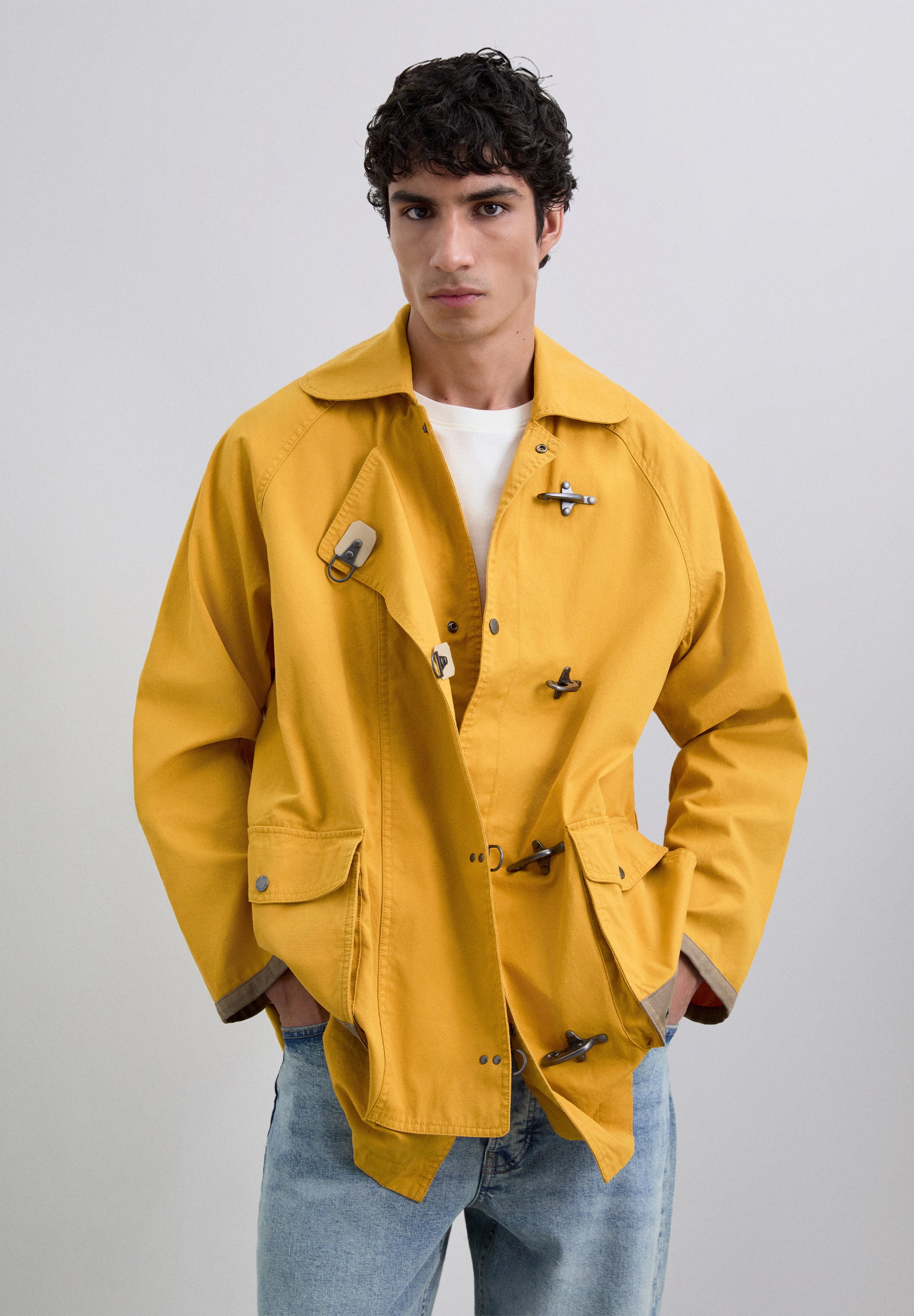 CHAQUETA OVERSIZE TOGGLES