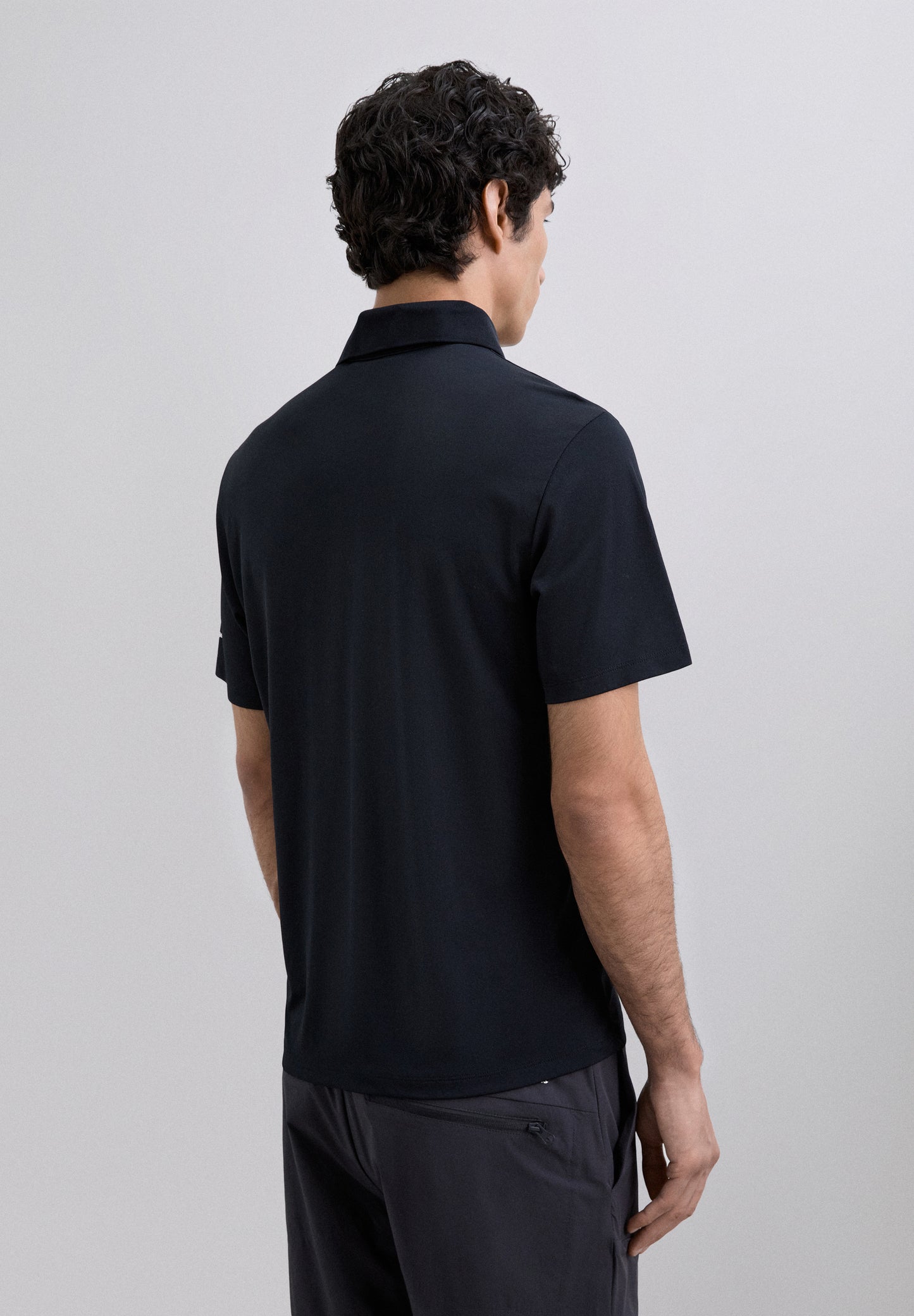 POLO LOGO CONTRASTE ADN