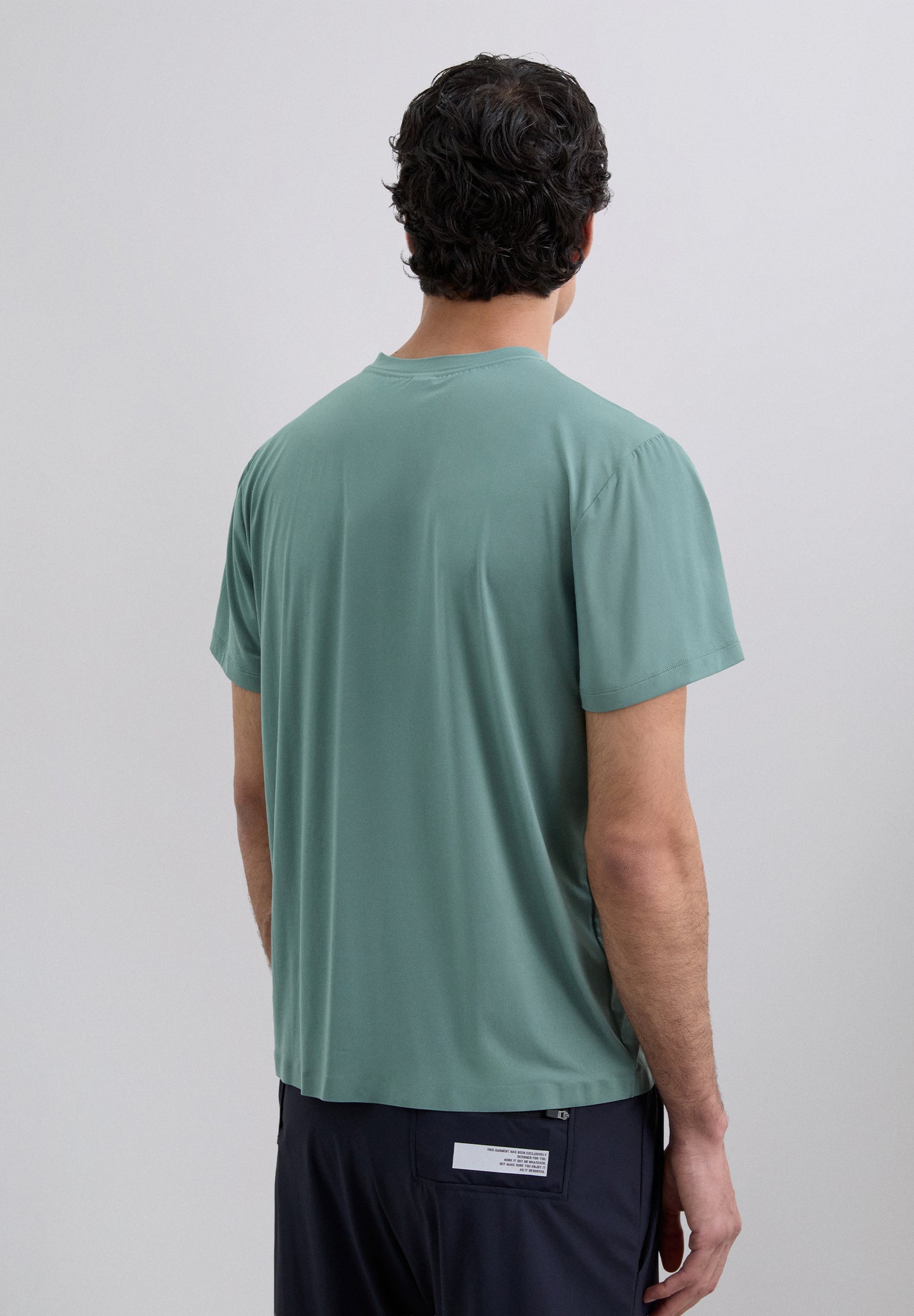 CAMISETA TÉCNICA CONTRASTE ADN