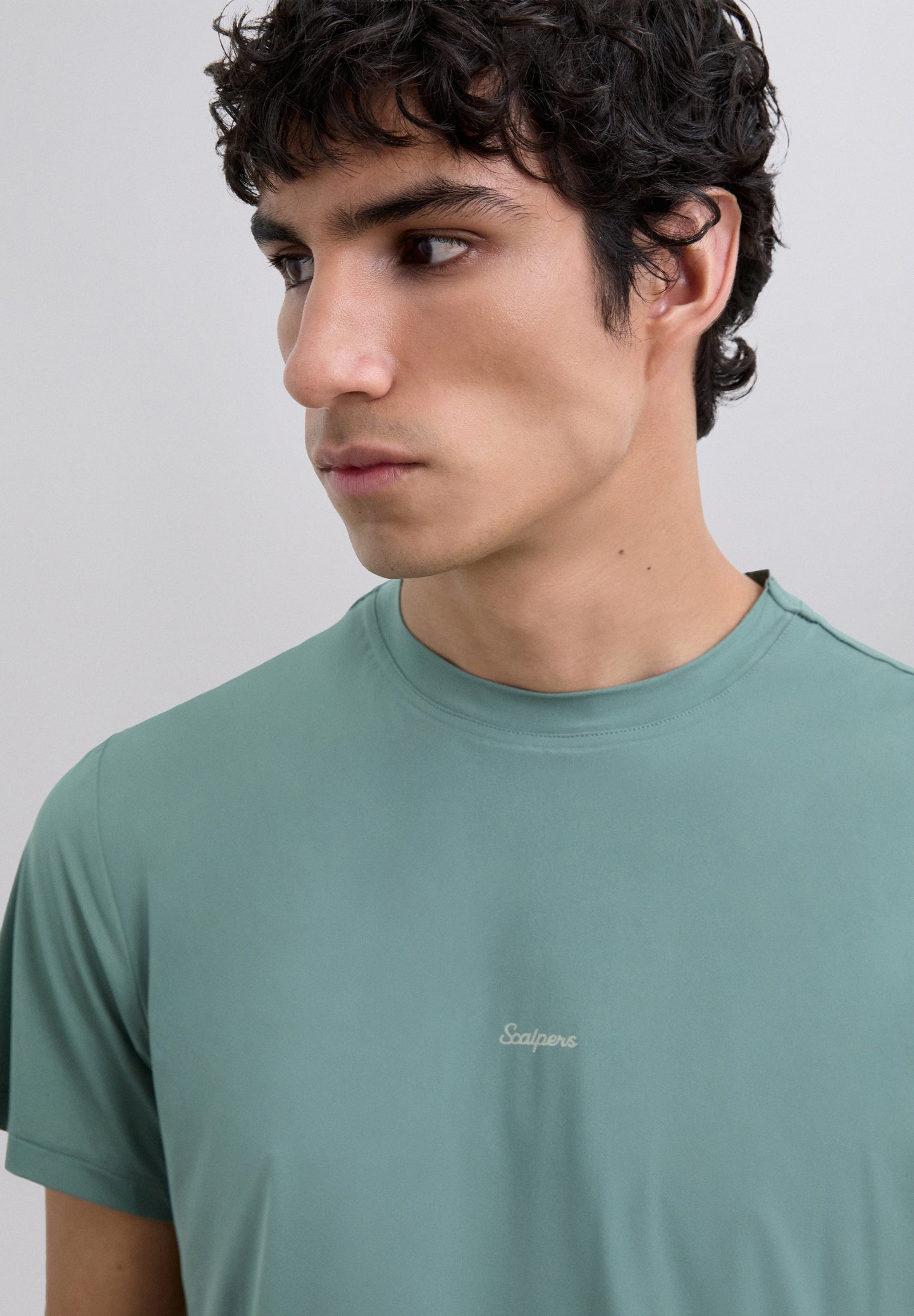 CAMISETA TÉCNICA CONTRASTE ADN