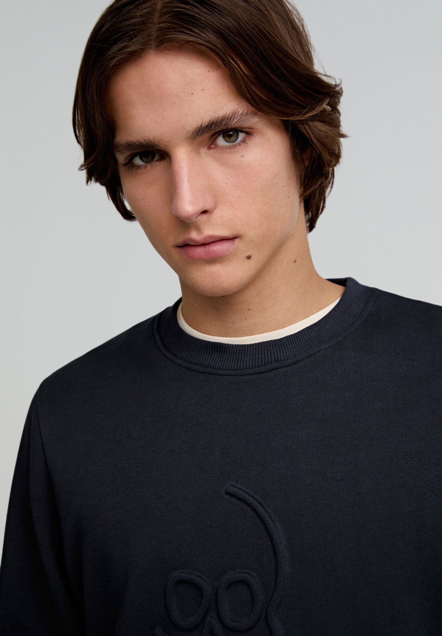 SUDADERA LOGO RELIEVE