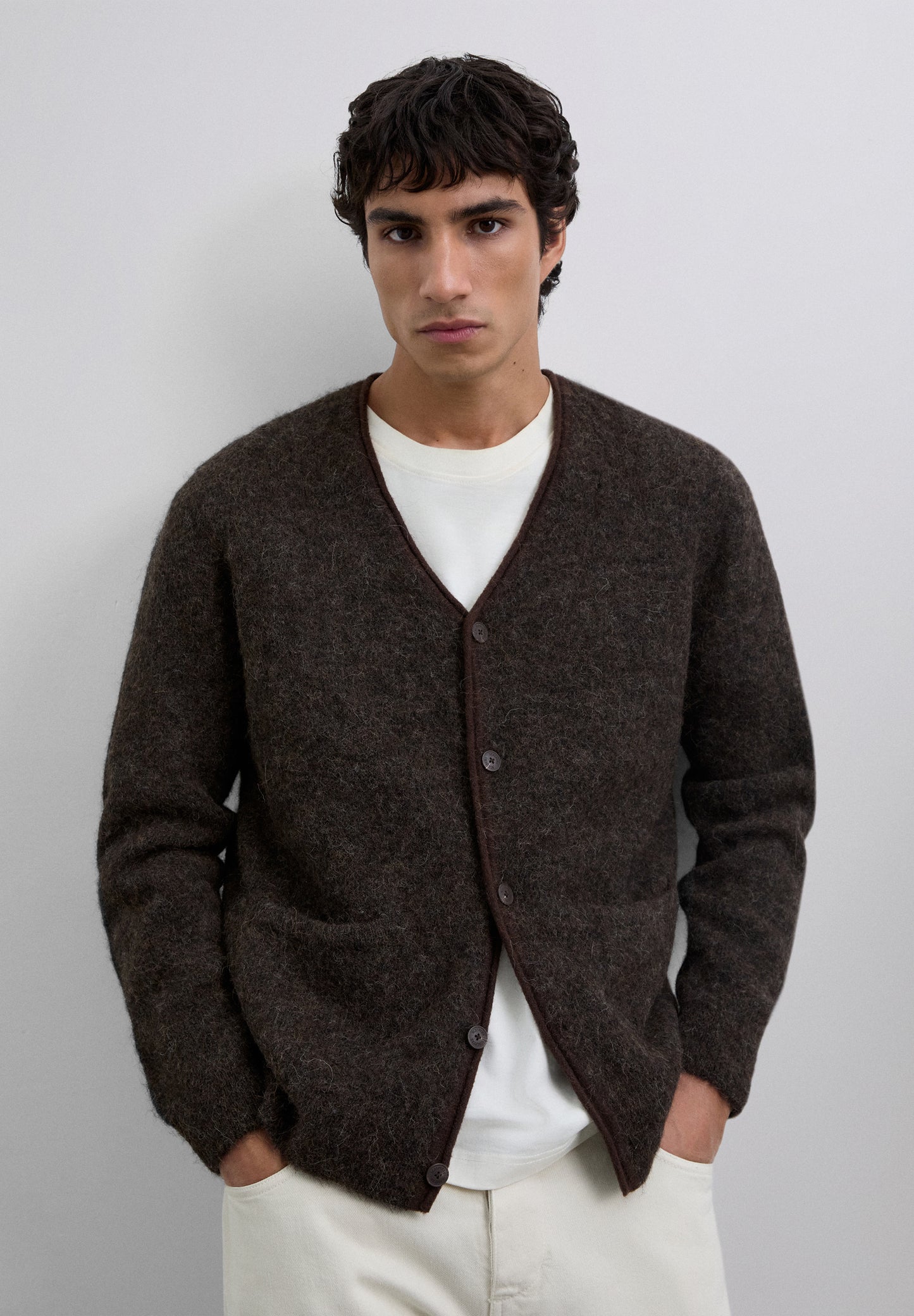 CARDIGAN CUELLO PICO ALPACA