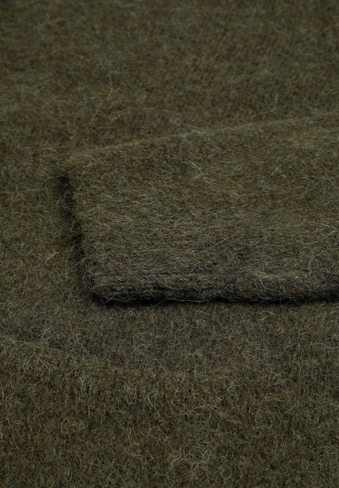 CARDIGAN CUELLO PICO ALPACA