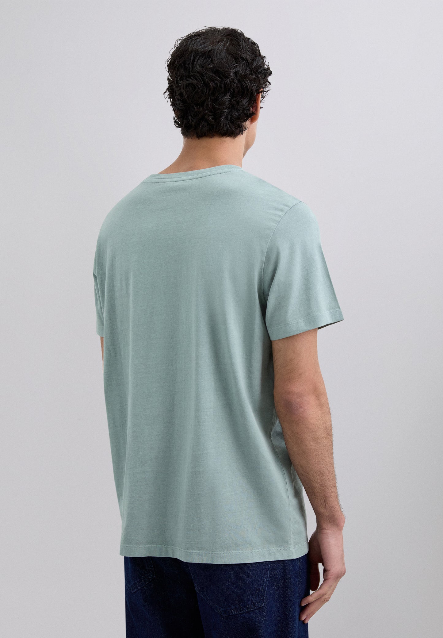 CAMISETA CALAVERA BORDADA TONO