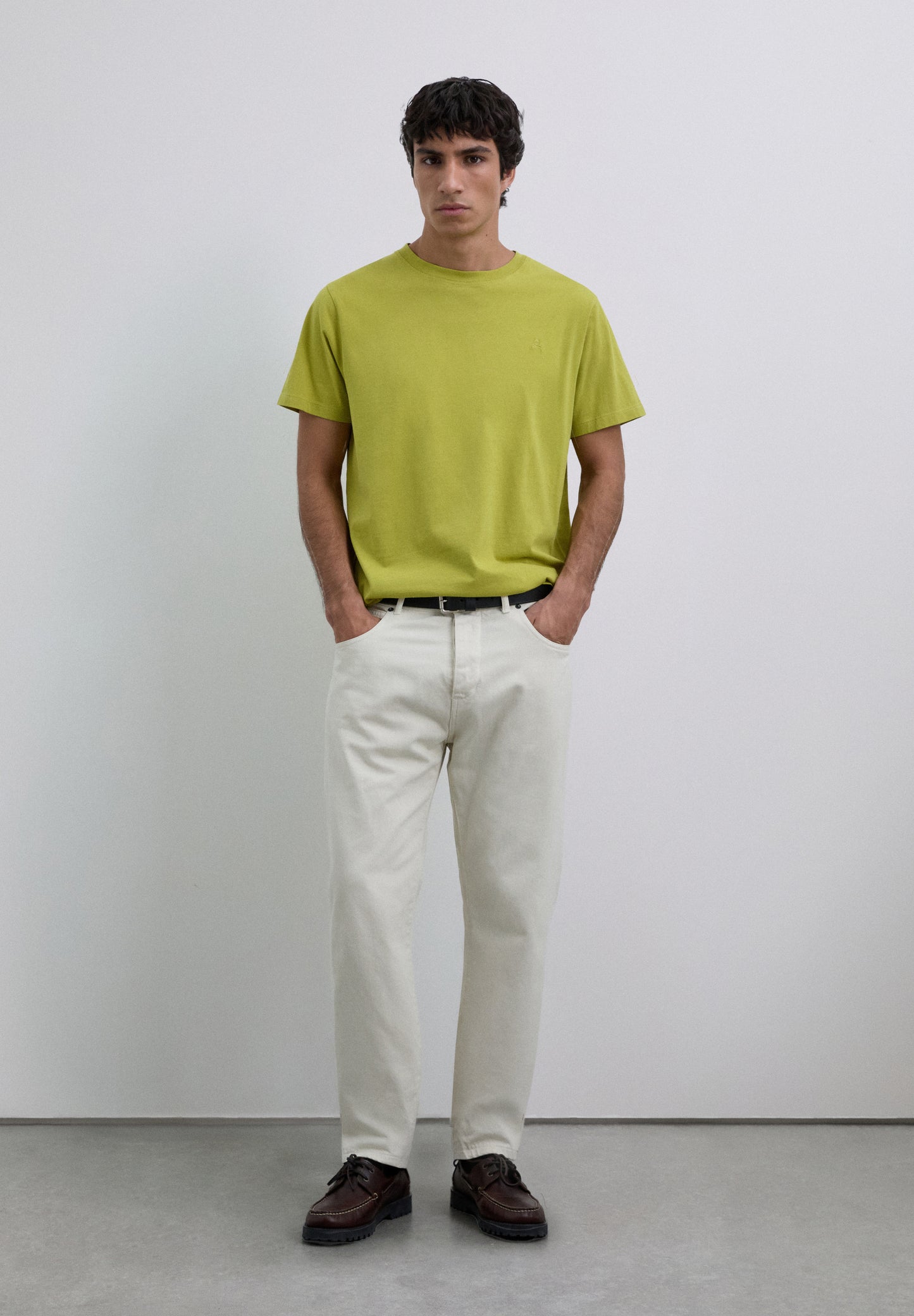 CAMISETA CALAVERA BORDADA