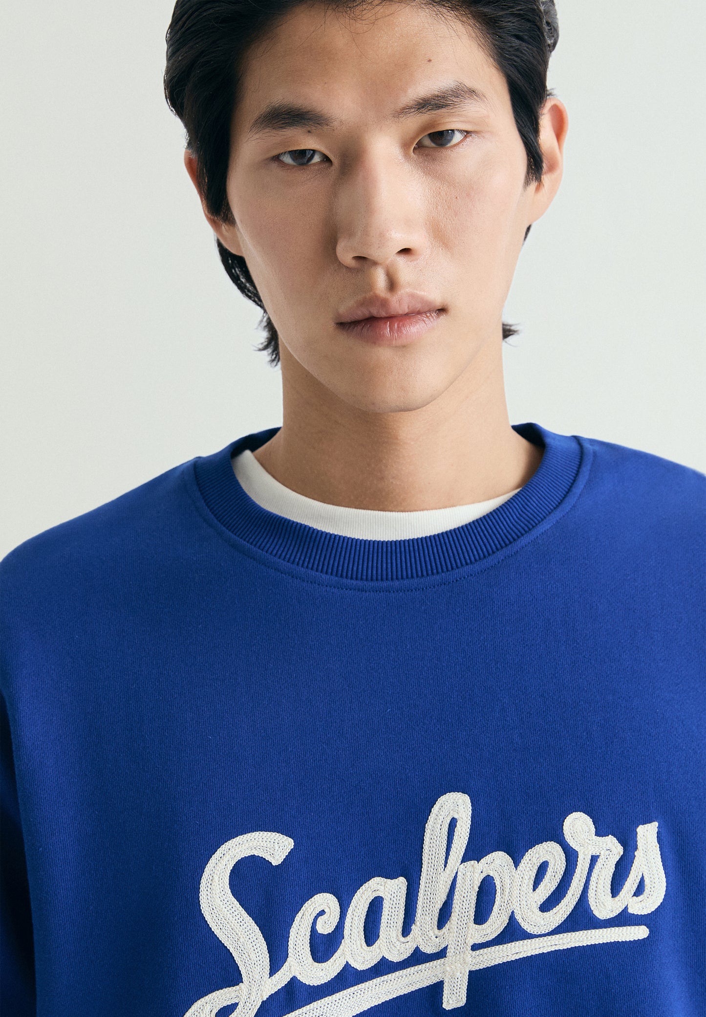 SUDADERA BORDADO FRONTAL