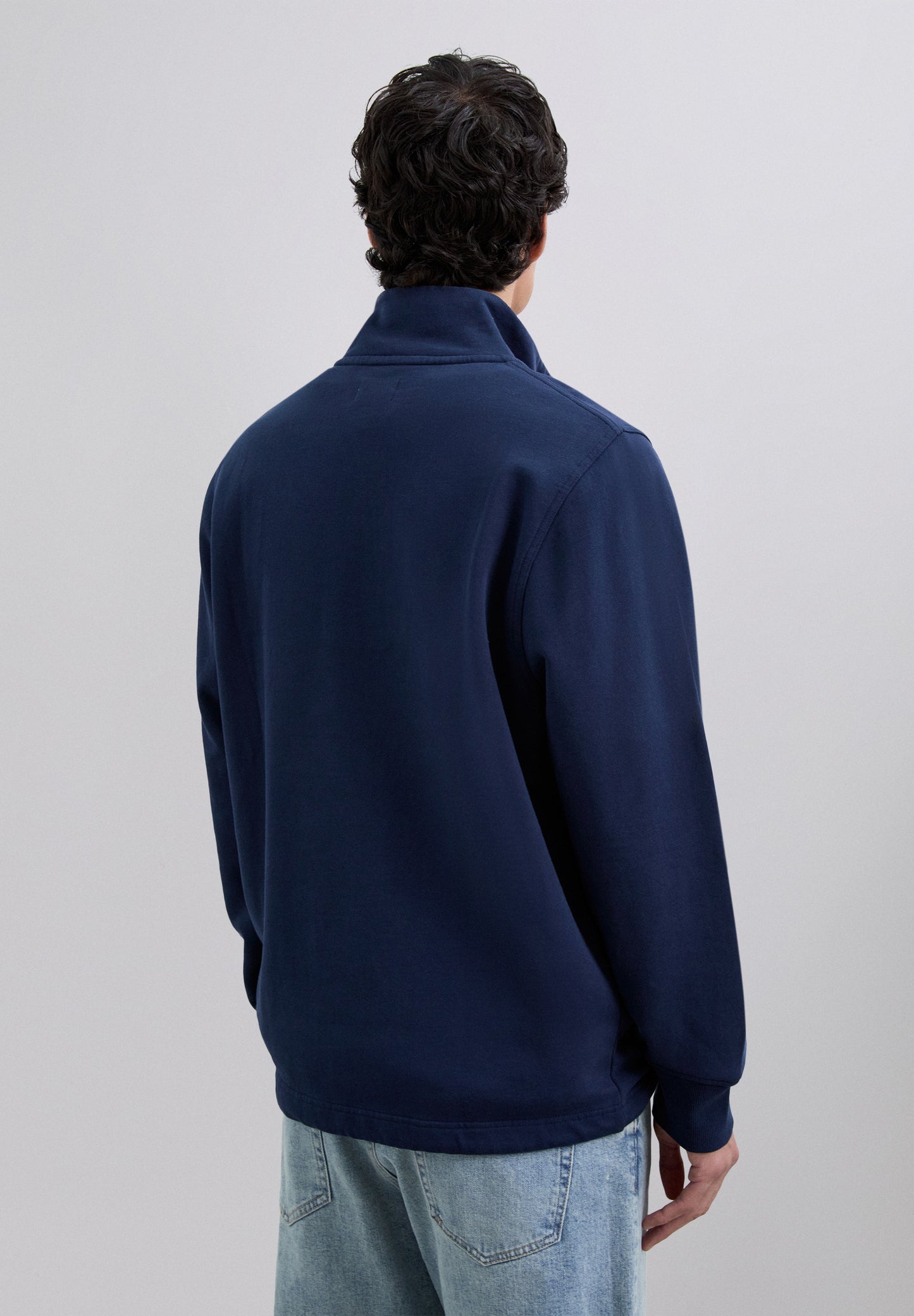 SUDADERA CUELLO ALTO LOGO