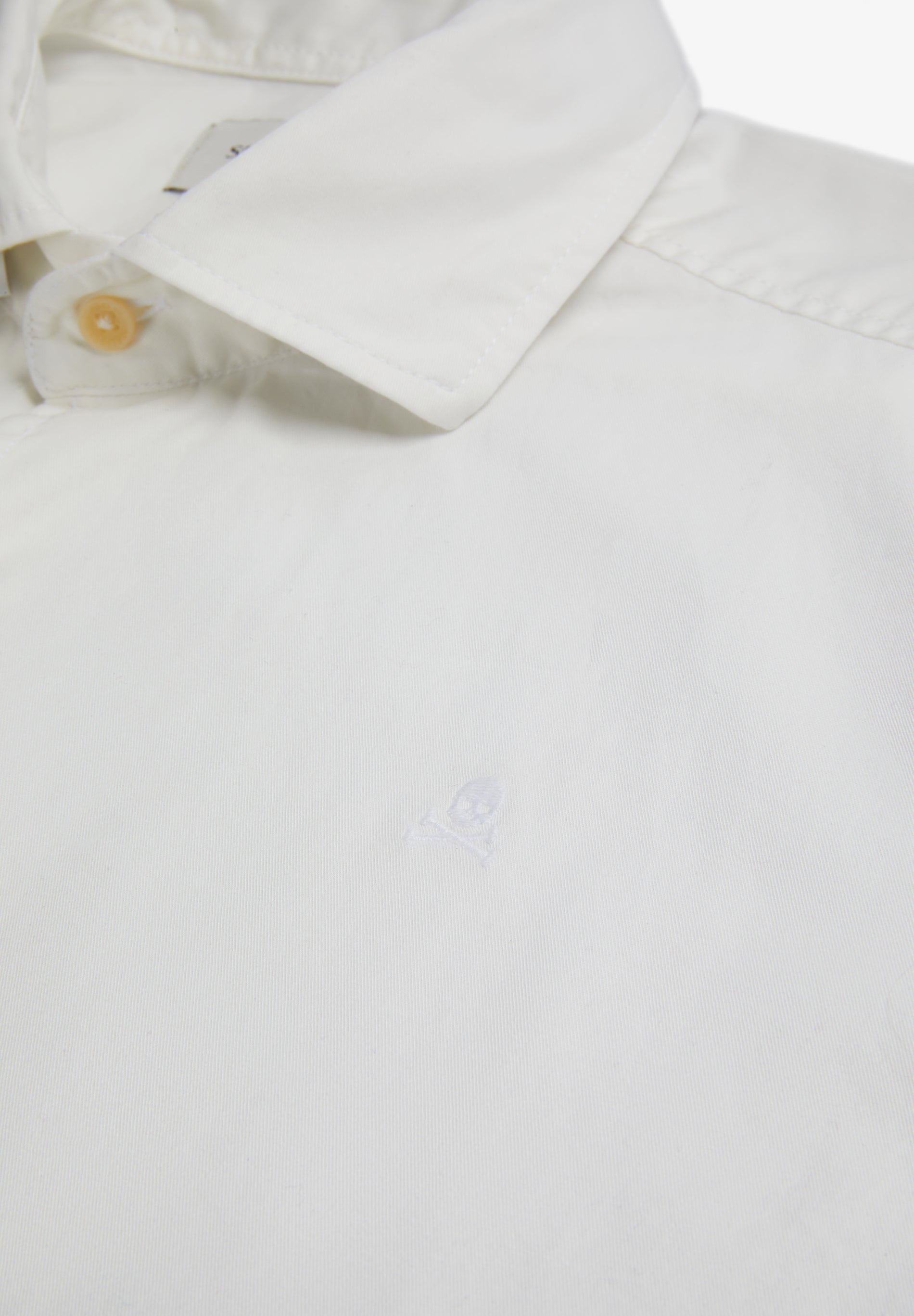 CAMISA CALAVERA BORDADA - Scalpers