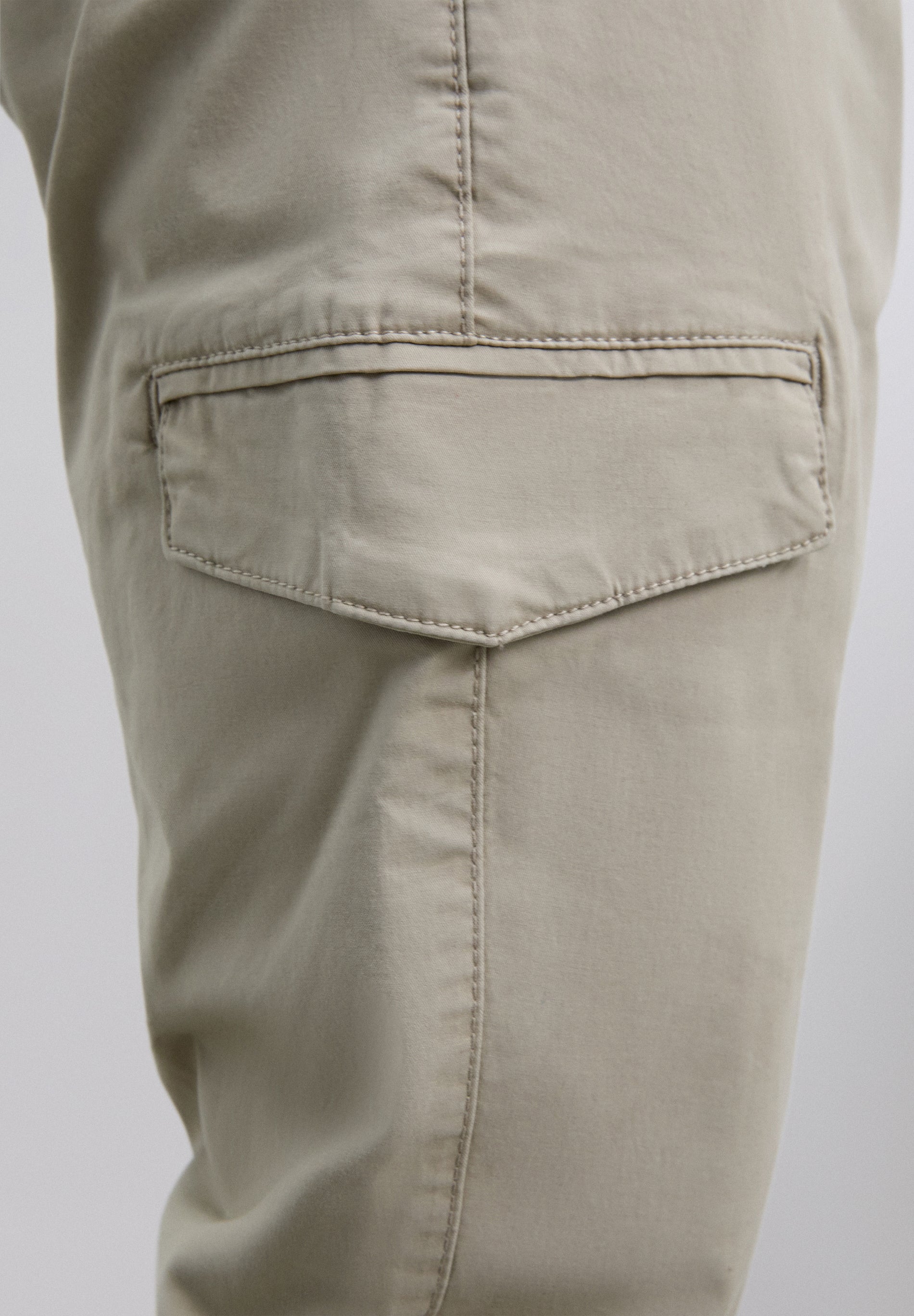 PANTALÓN CARGO SLIM FIT - Scalpers