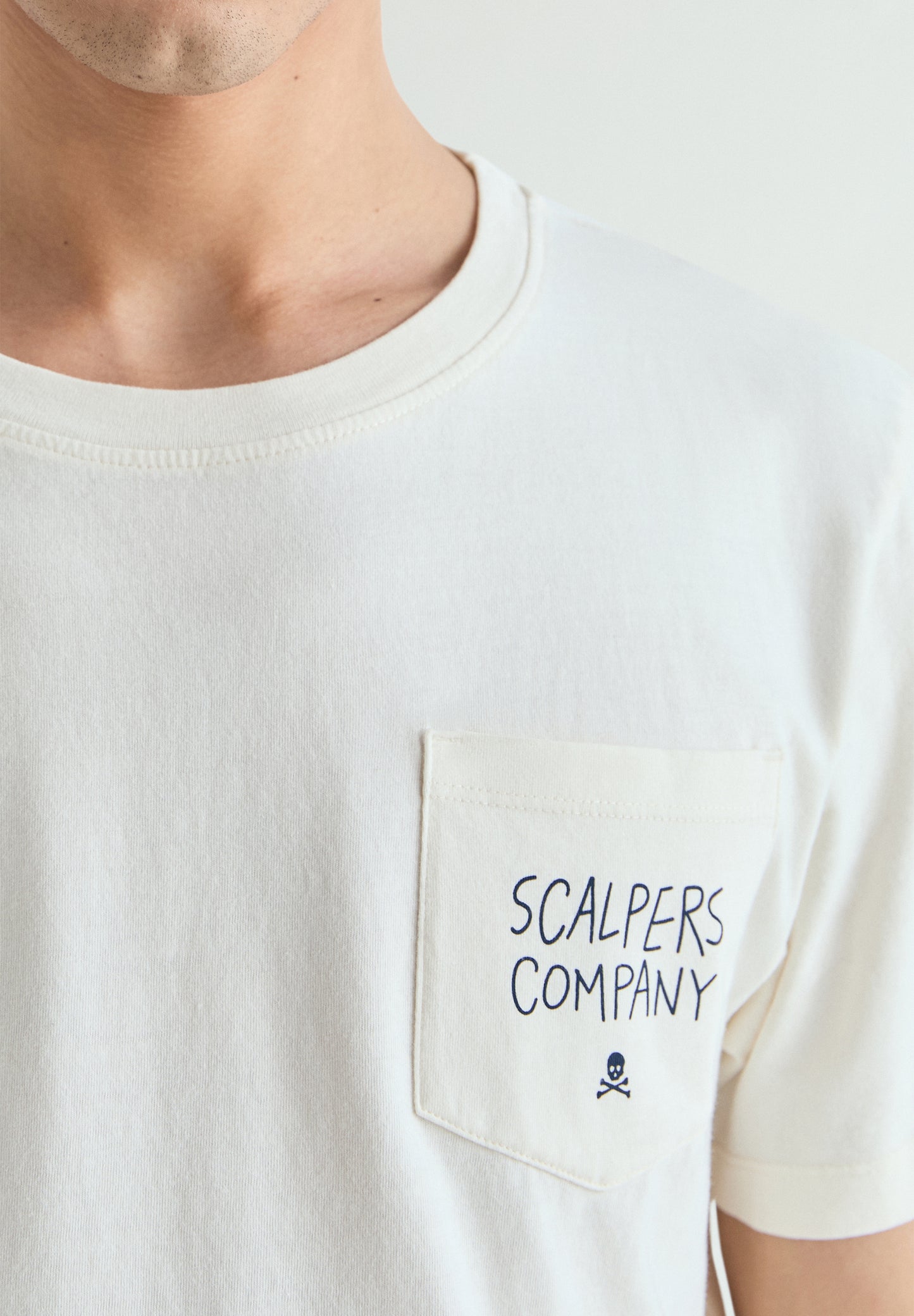 SCNEEDS TEE